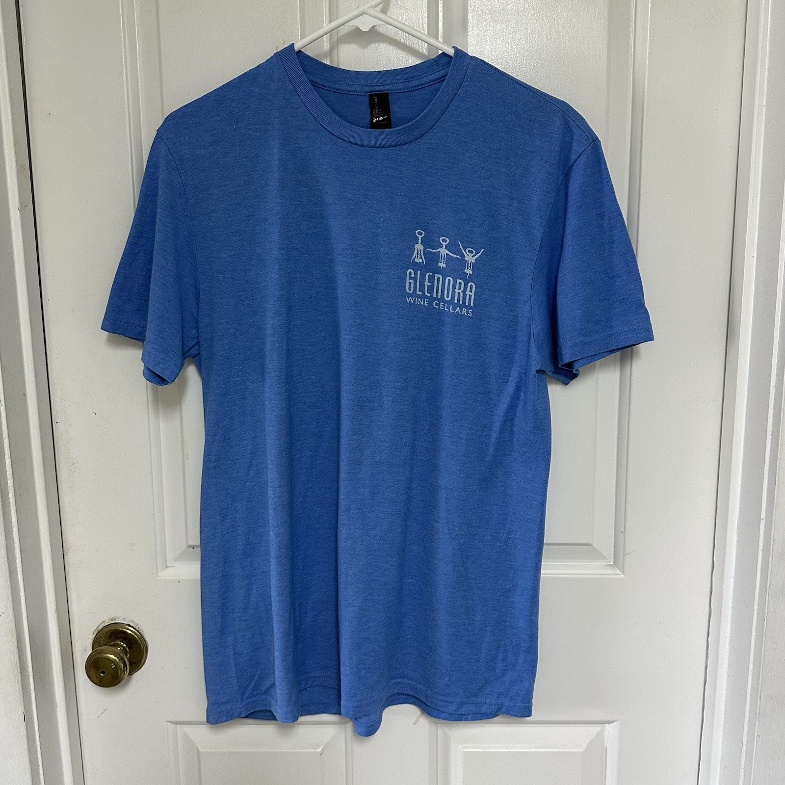 Glenora Wine Cellars Unisex Sz M Short Sleeve Cotton/Poly Blend Blue T-Shirt gallery