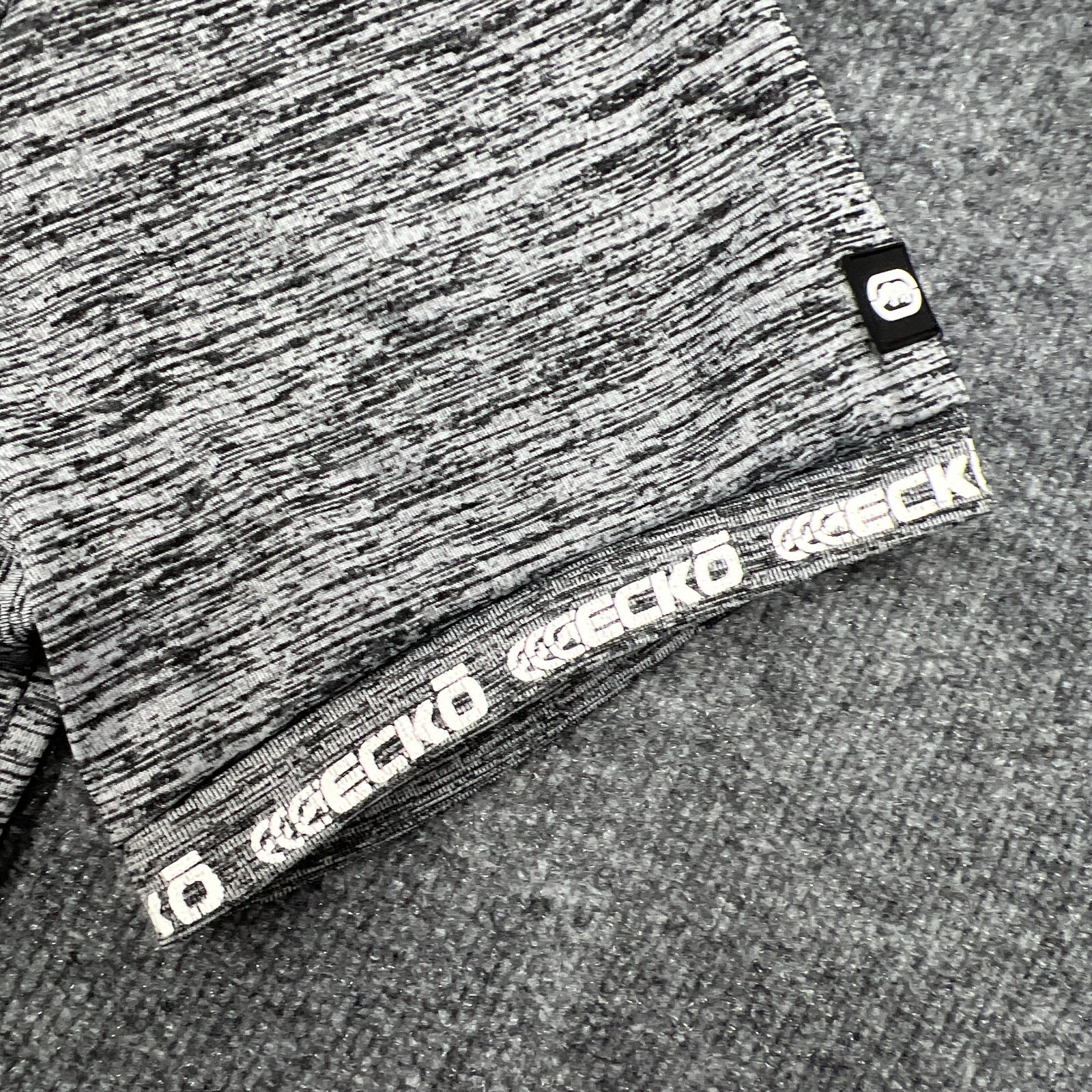 ECKO UNLTD T-Shirt Mens XL Gray Black Short Sleeve Black Logo Cuff Unlimited gallery