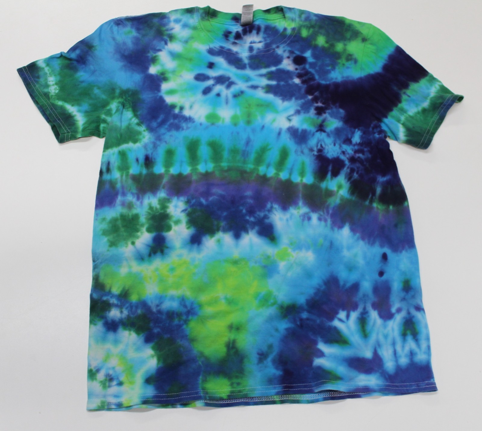 Tie Dye T-Shirt Adult L Green Reptile Bones Gildan Softstyle Cotton Short Sleeve gallery