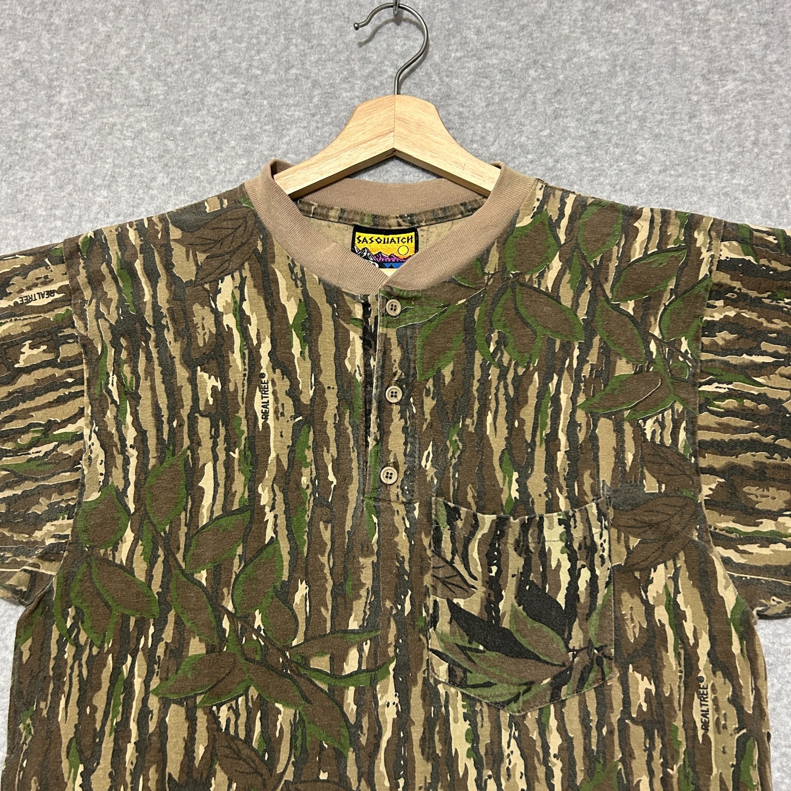 VTG 90s Sasquatch Realtree Camo Henley Shirt L (Fit M) Single Stitch USA Made gallery