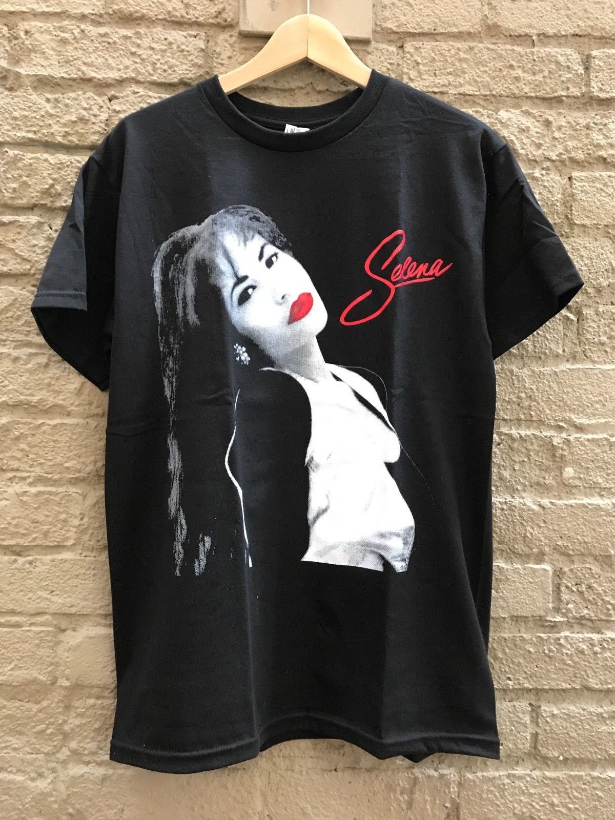 (Officially Licensed) Selena "Latin Queen" Graphic Tee gallery