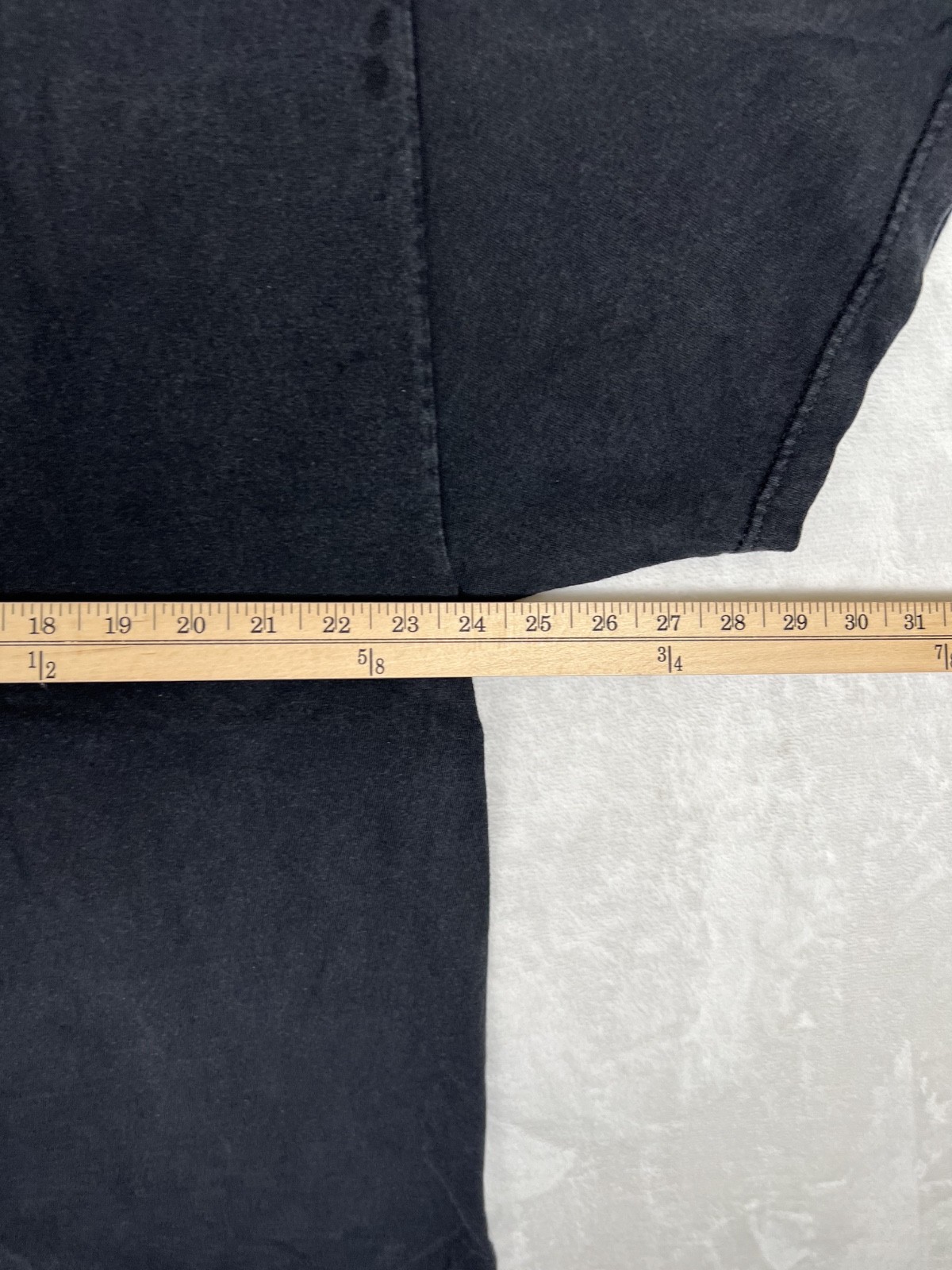 Vintage Famous Stars And Straps T-Shirt Size XL Black Y2K Faded Grunge gallery