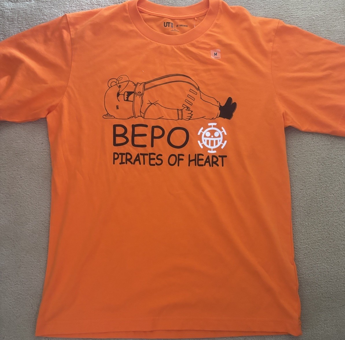 UNIQLO UT ARCHIVE ONE PIECE BEPO “PIRATES OF HEART” ORANGE TSHIRT MEDIUM