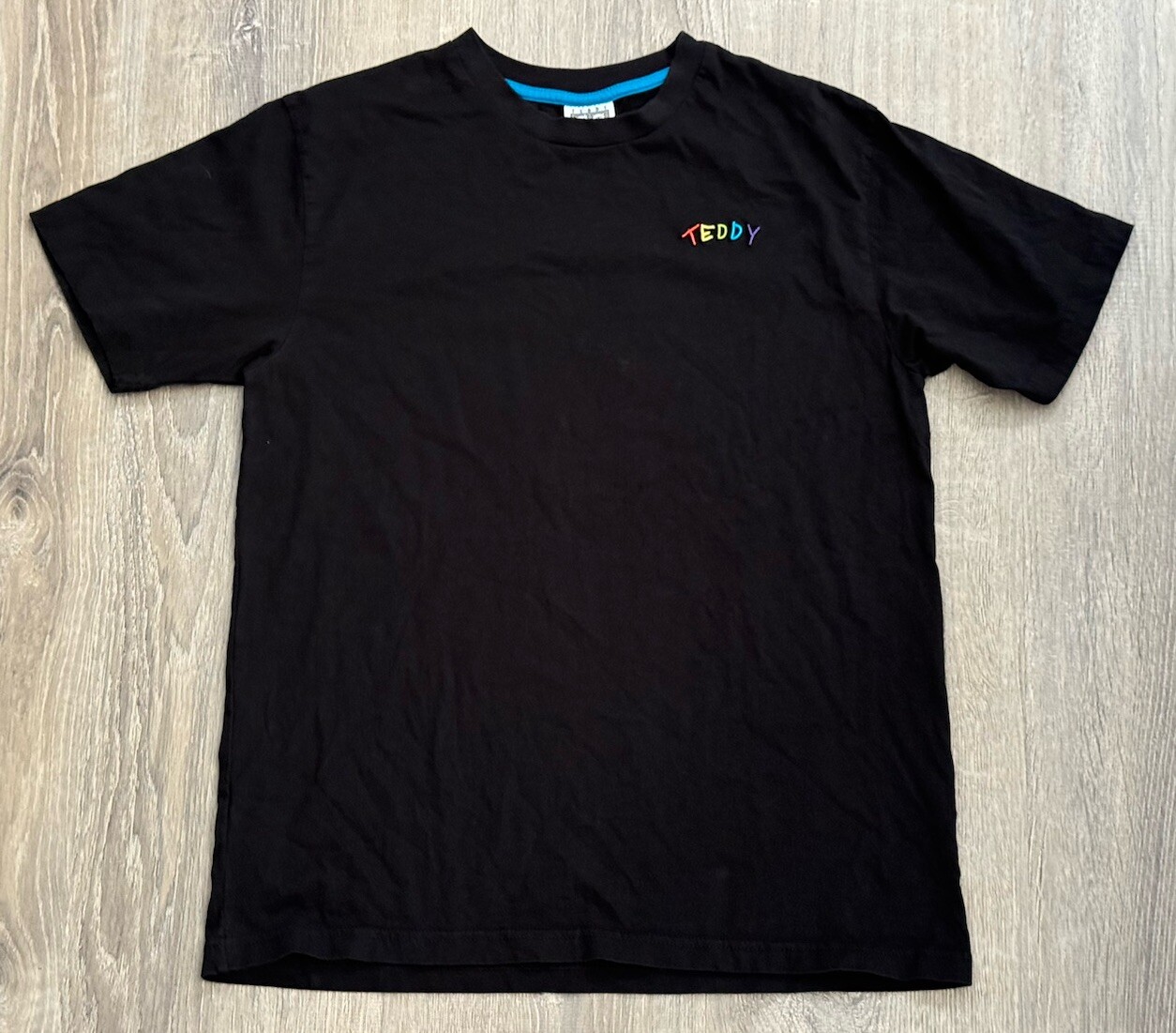 Teddy Fresh Graphic T-Shirt Stitched Button Eye Bear Men’s Medium Black gallery