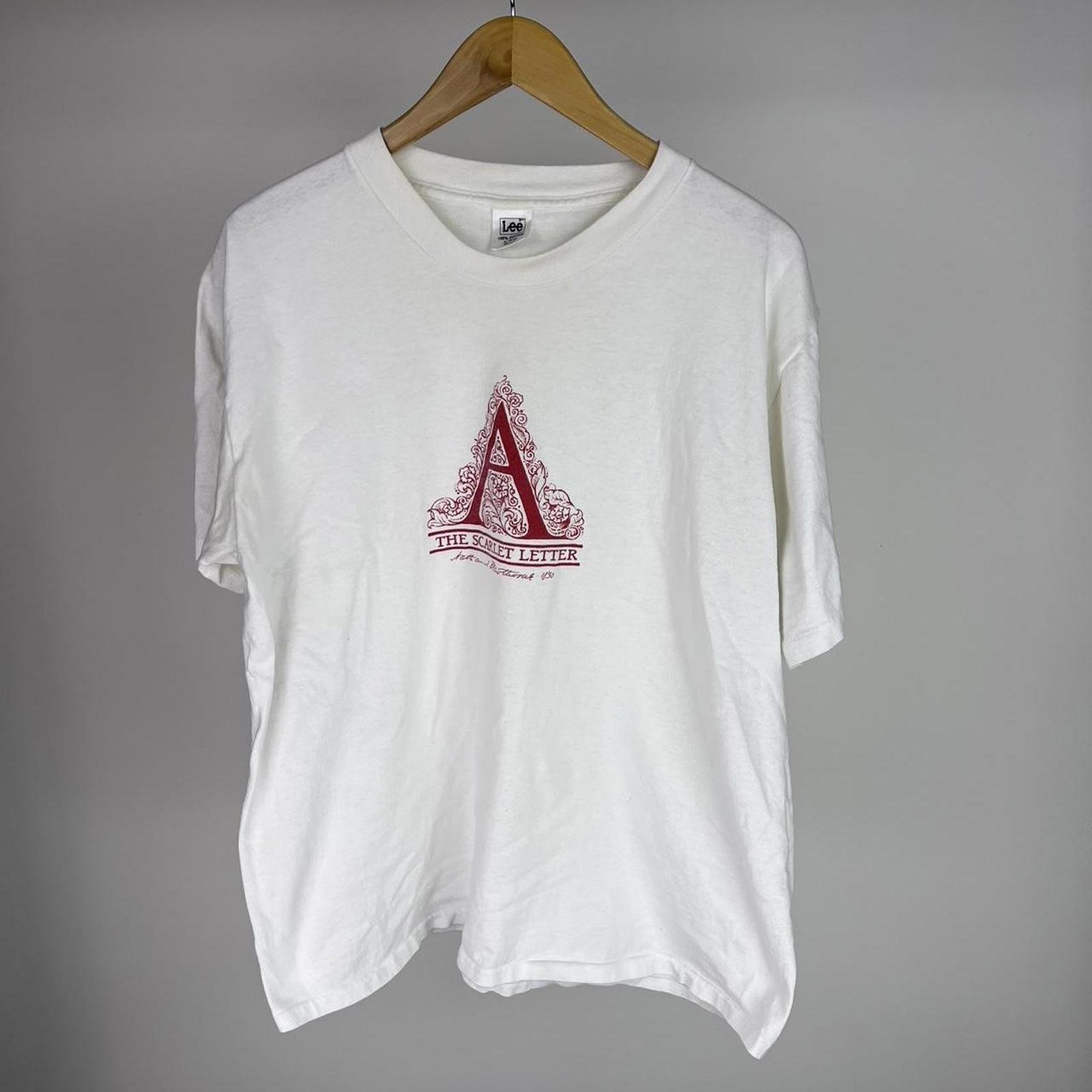 Vintage the Scarlet Letter novel white cotton tee size X Large gallery