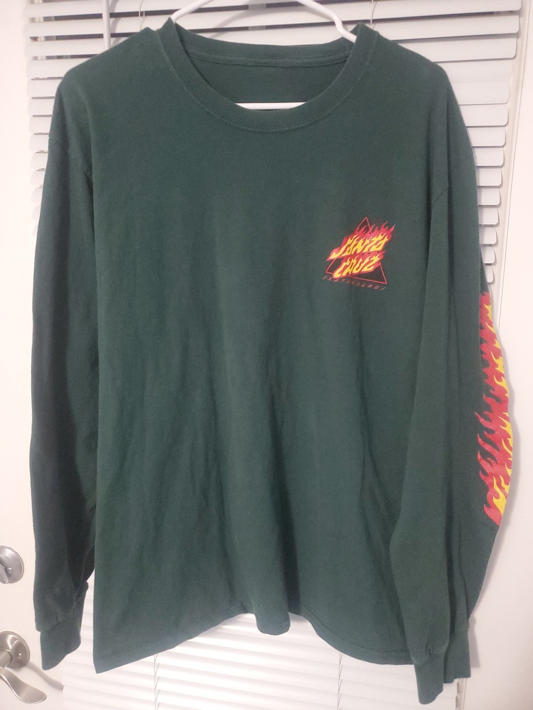 Santa Cruz Skateboards Longsleeve Green Flame Logo Large Shirt gallery
