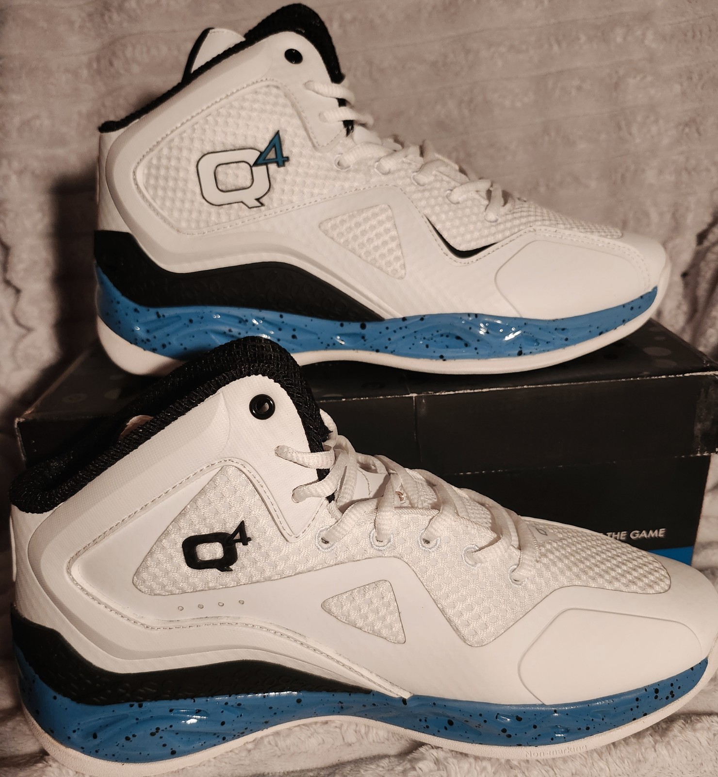 Q4 Sports Shoes Size 11.5M Bright White Aster Blue  Q4 MB-002 Brand New in Box