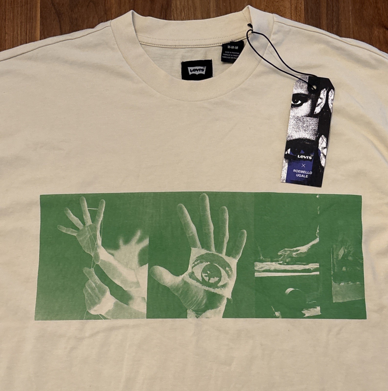 Levi's X Roemello Ugale T-shirt Size M Skateboard Graphic Streetwear NWT $44 gallery