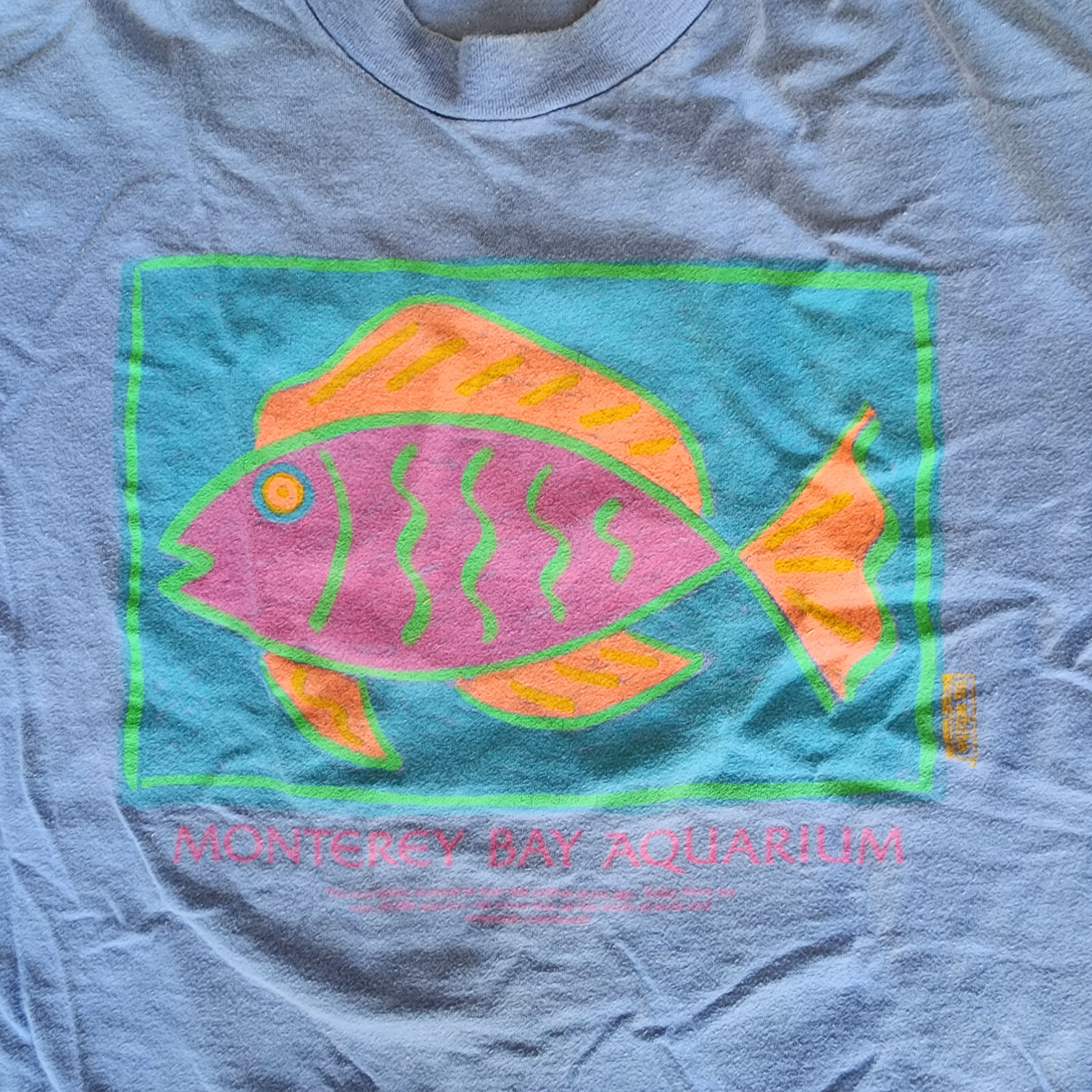 Vtg Monterey Bay Aquarium Tropical Fish T-shirt Purple Neon Retro Tee Sea Life gallery