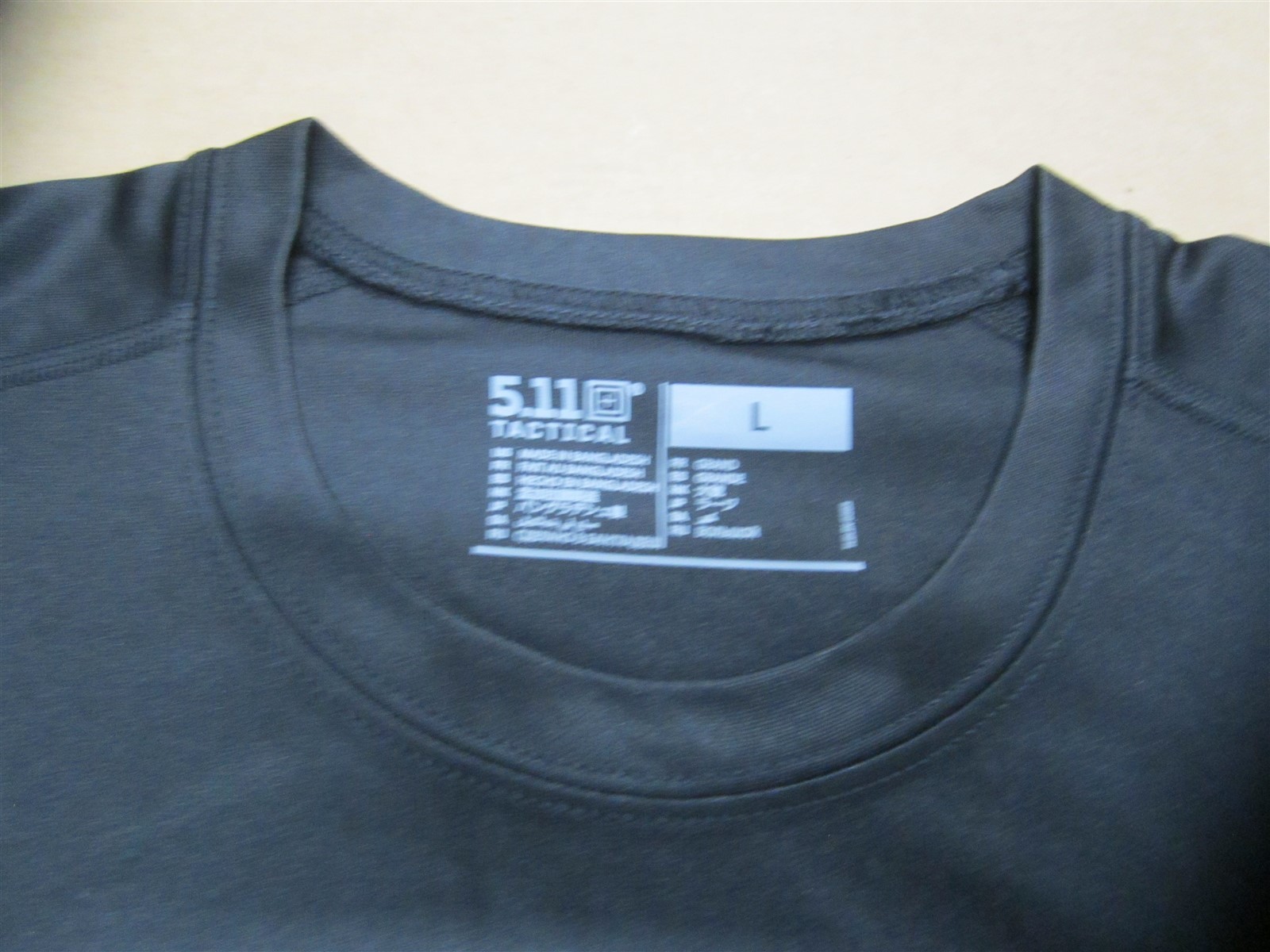 5.11 Tactical Men's Size Large Black Loose Fit Crew Short Sleeve Shirt gallery