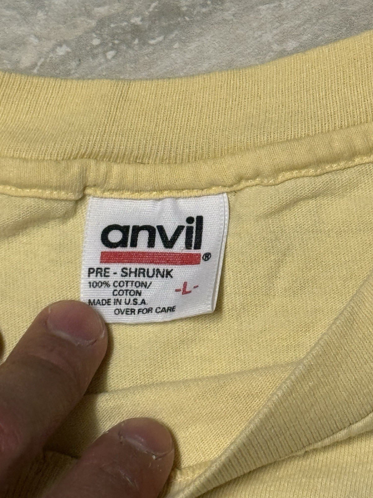Vintage Y2K Leavenworth, WA Flowers Yellow Tshirt Sz Adult Large Anvil Red Boxy gallery
