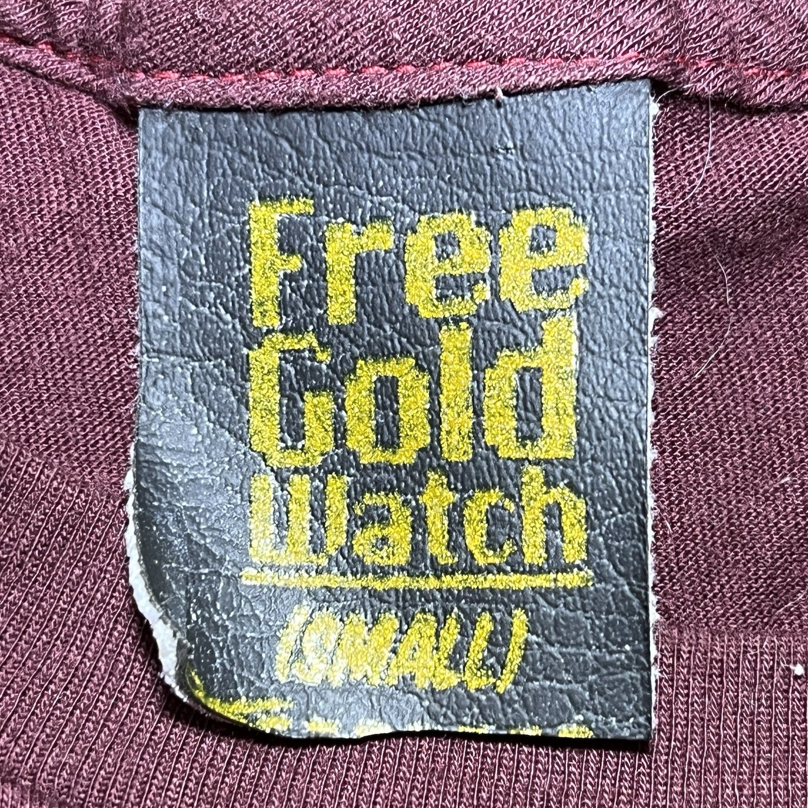 Vintage Free Gold Watch Blonde Woman Graphic T-Shirt Mens Small Artist Series gallery