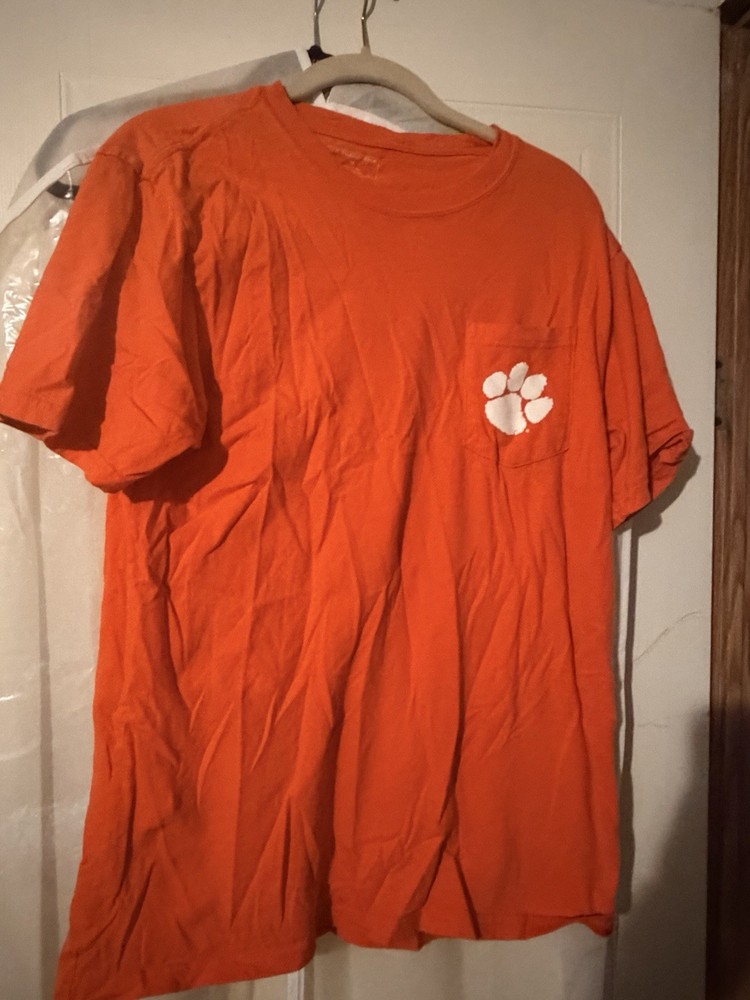 Southern Tide Men’s Orange Fish Graphic Short Sleeve Crew Neck Cotton Tee M