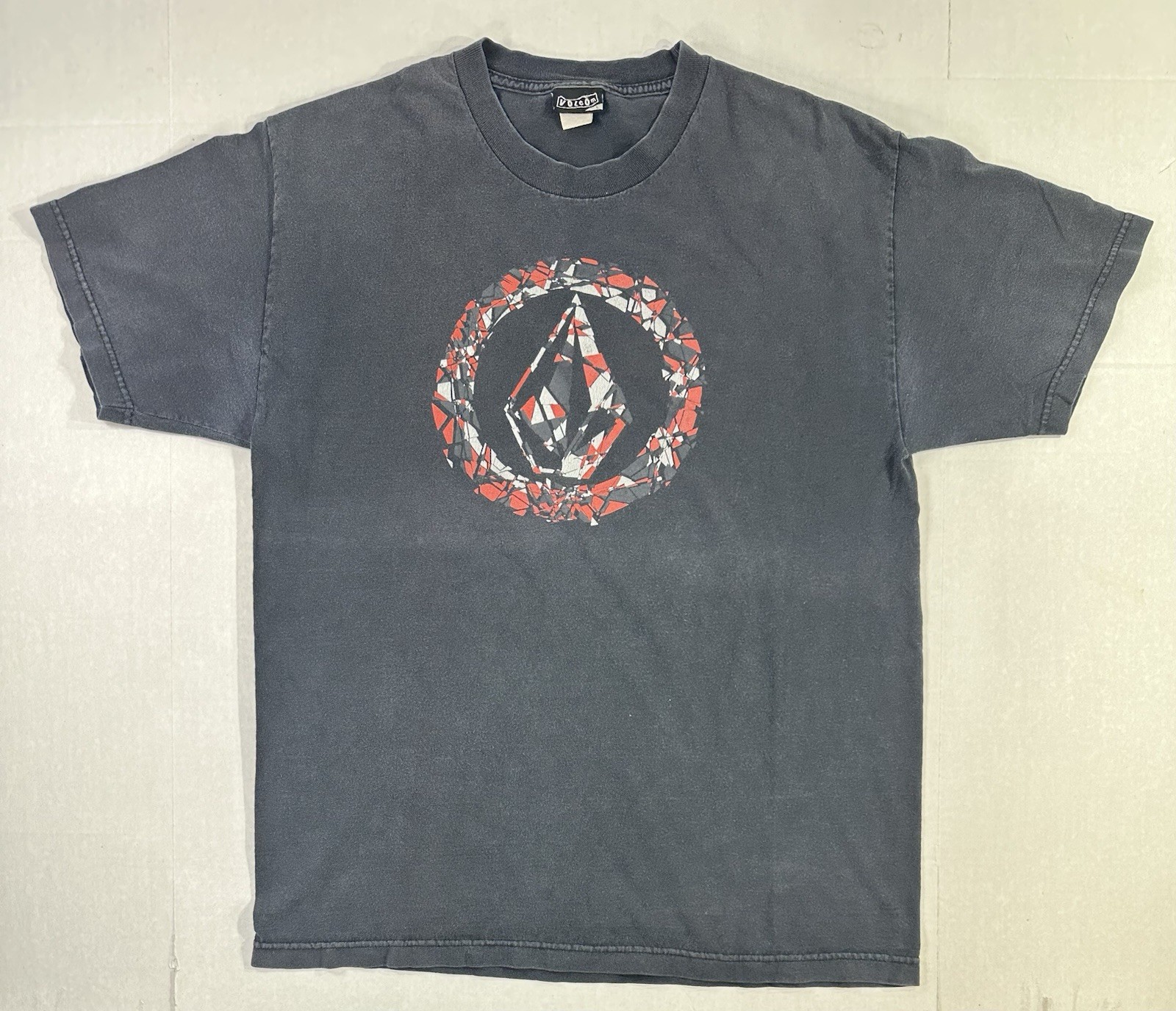 Volcom Stone Logo T-Shirt Black Distressed Graphic Tee Mens Large Skate Surf