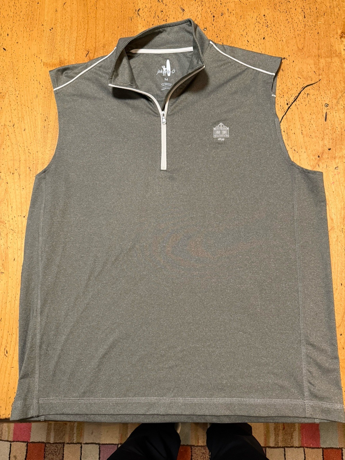 Johnnie-O 1/4 Zip Golf Vest Shirt Men’s M Performance Stretch Gray