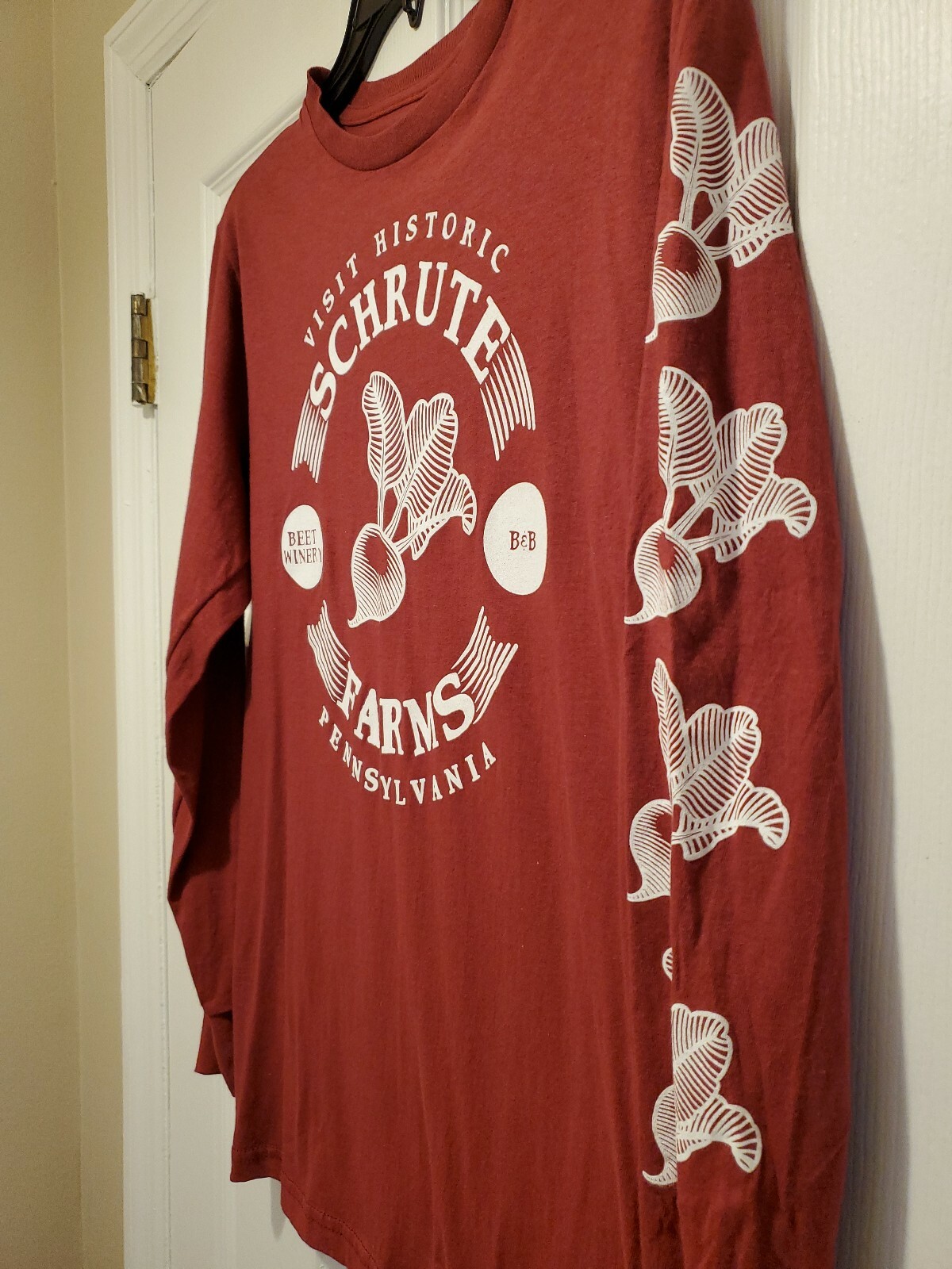 New The Office Visit Historic Schrute Farms B&B Winery Mens Small L/S T-Shirt gallery