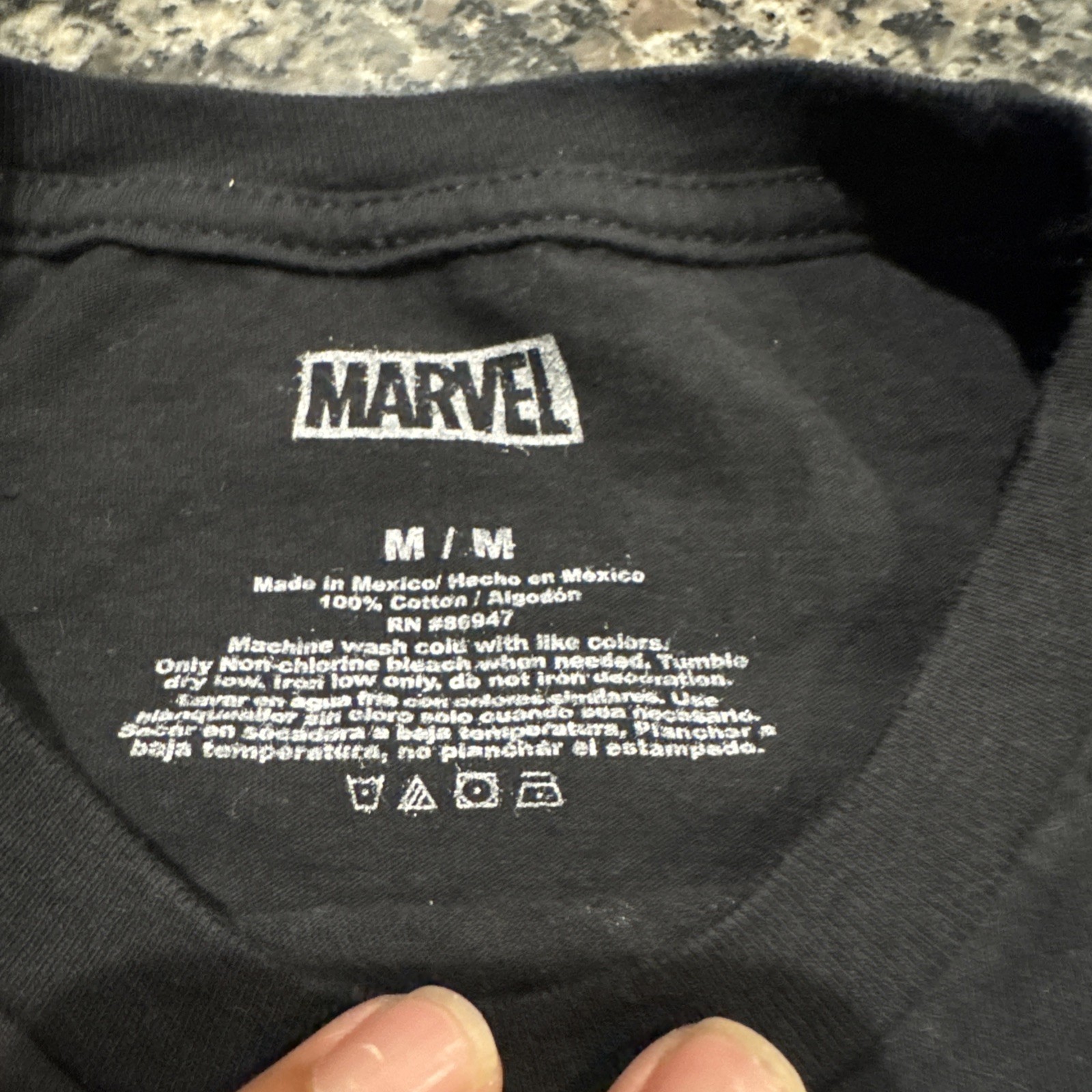 Venom Marvel Black Graphic T-Shirt Tee Men's Size Medium gallery