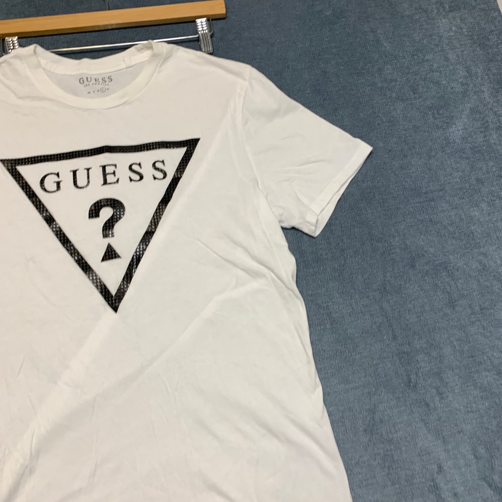 Guess T Shirt Mens Large White Graphic Spell Out Logo Crew Neck Short Sleeve gallery