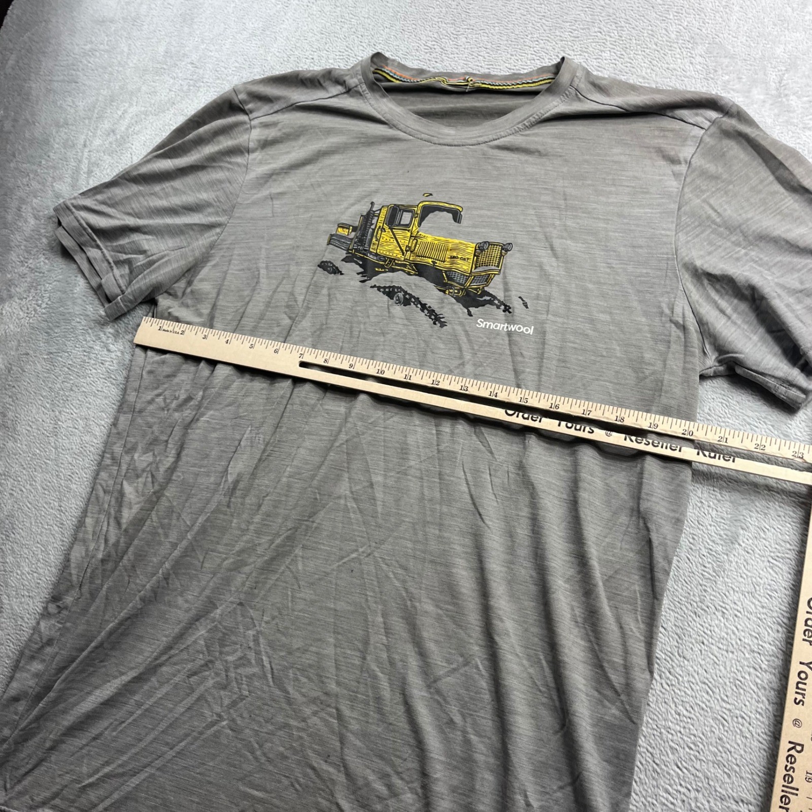 Smartwool Mens Merino Wool Snowcat Graphic T-Shirt Gray Short Sleeve Tee L gallery