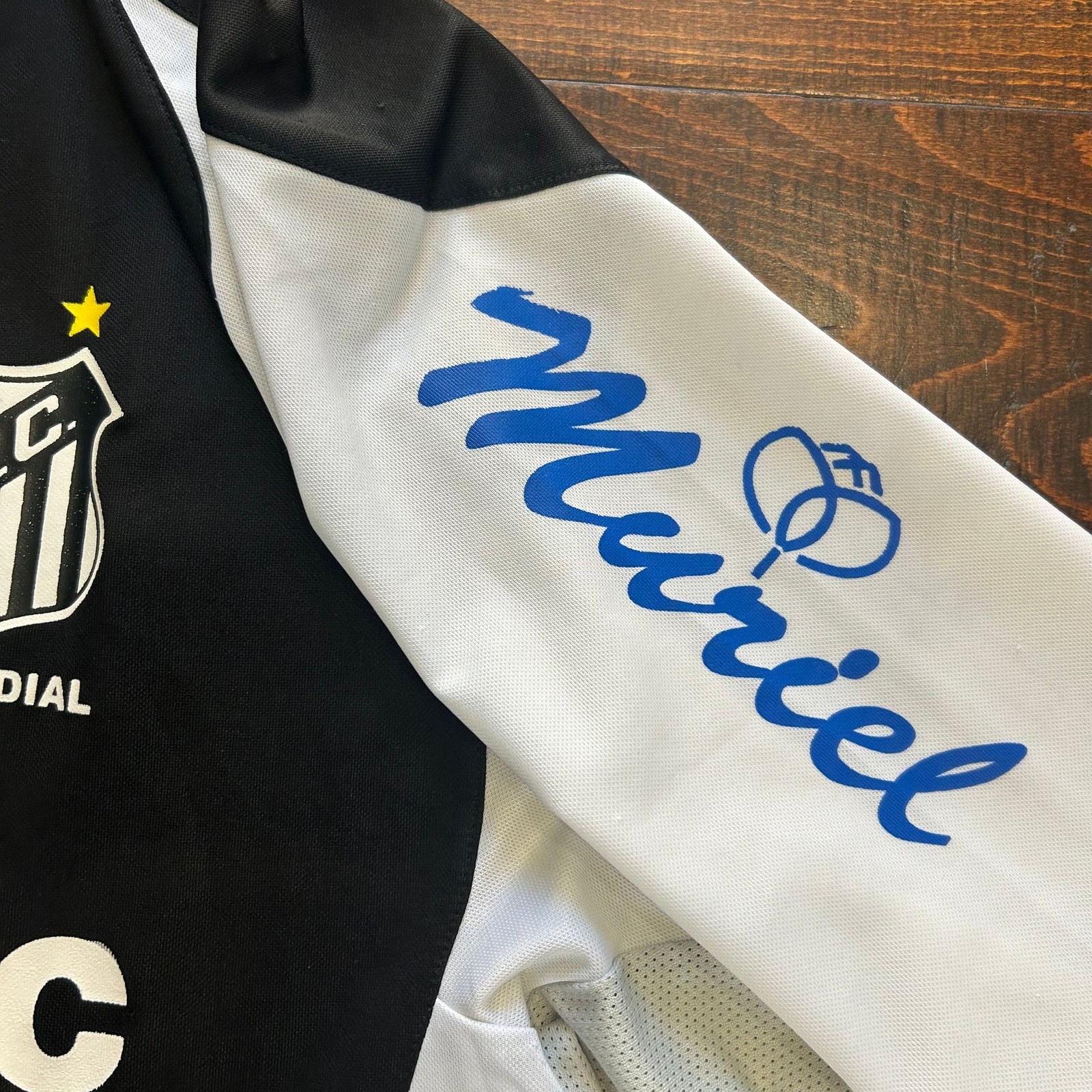 Og Umbro ‘10/‘11 Santos Brazil Training Kit size L gallery