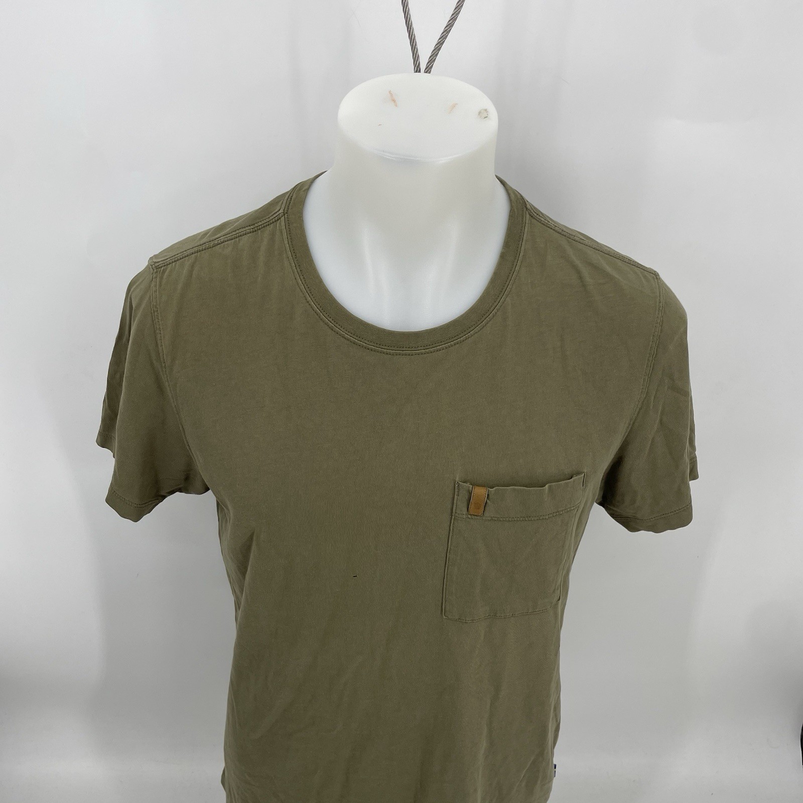 FjallRaven Pocket T Shirt Medium Men Short Sleeve Crew Neck FLAWS F101 gallery