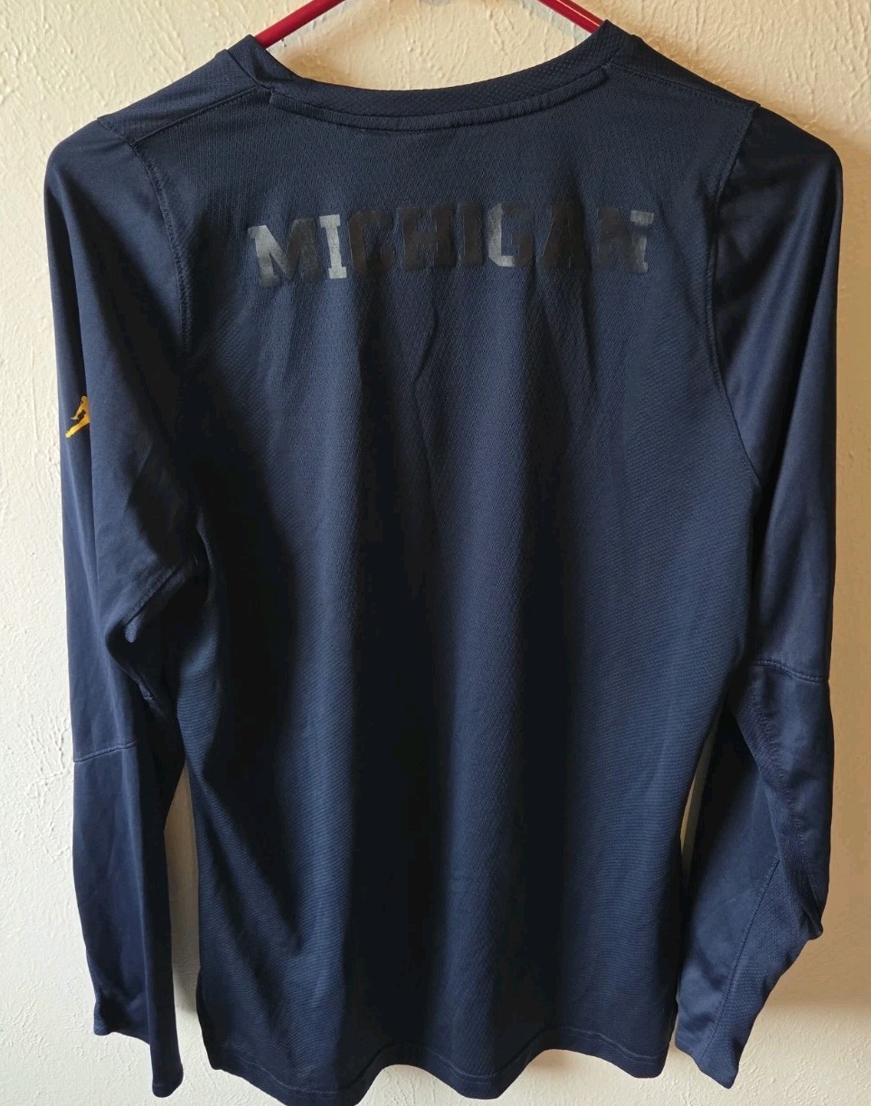 Michigan Wolverines Shirt Mens Large Blue Jordan Dri-FIT Long Sleeve Length +2 gallery