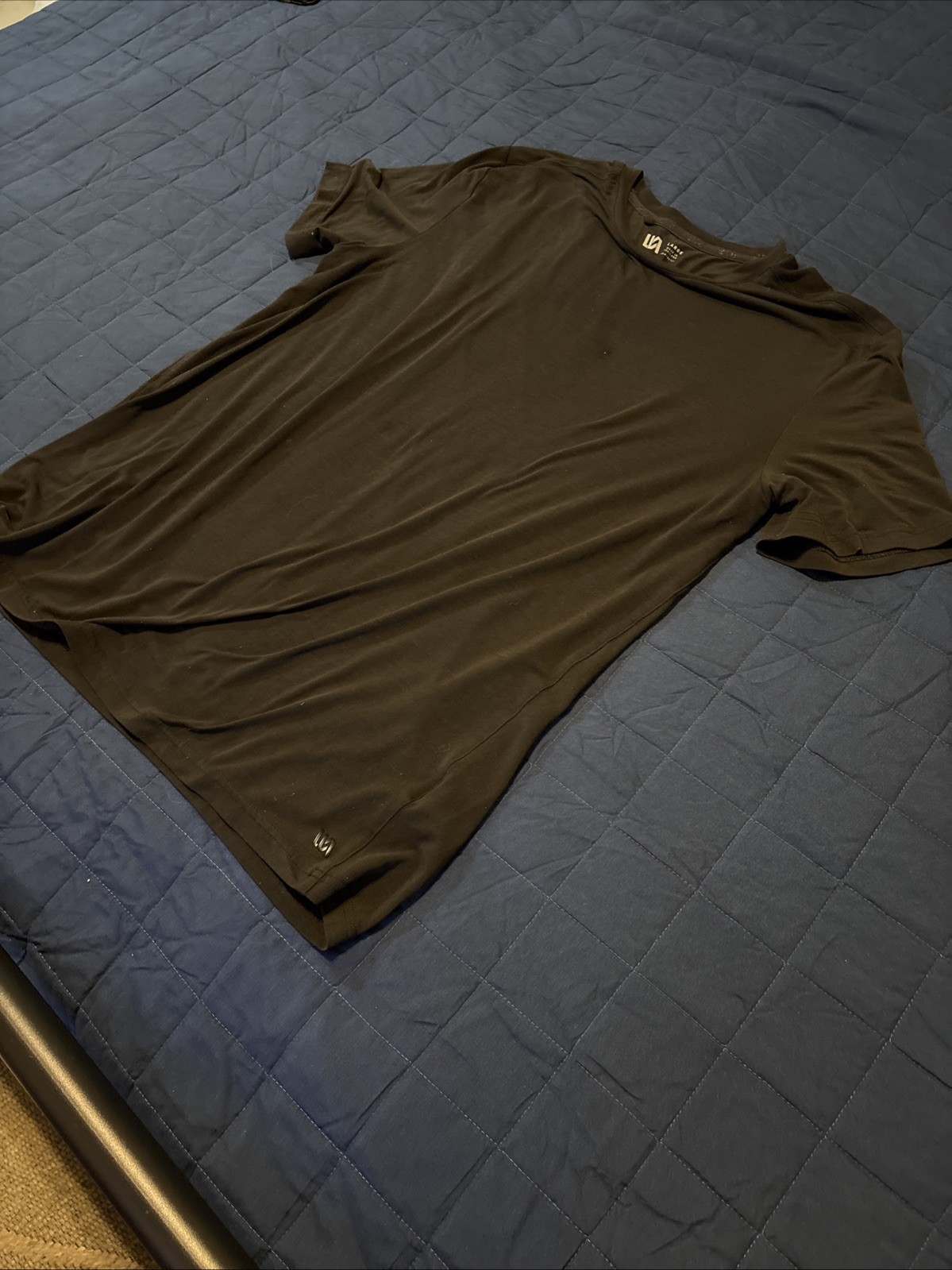 VRST Men’s Black T Shirt Sz L Excellent Condition Super Soft Stretch gallery