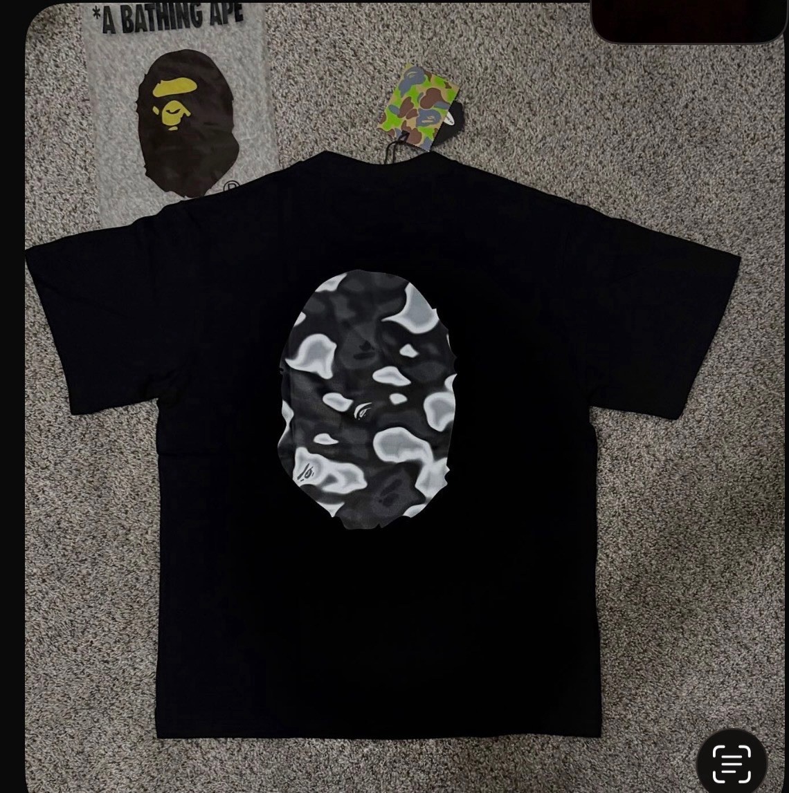 A Bathing Ape BAPE Men's Black Graphic Logo T-Shirt Short Sleeve Size M NWT gallery