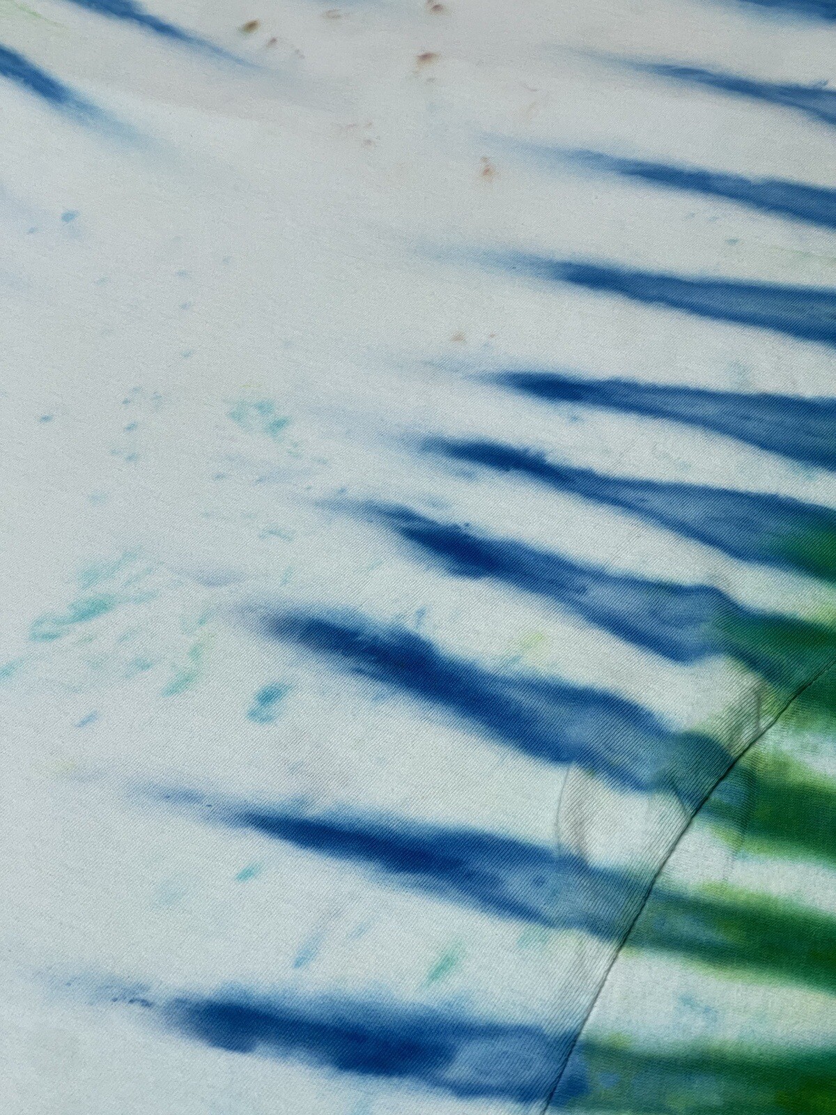 Thr333 Handmade Green & Blue Spikes Ice Tie Dye T-Shirt (Large) gallery