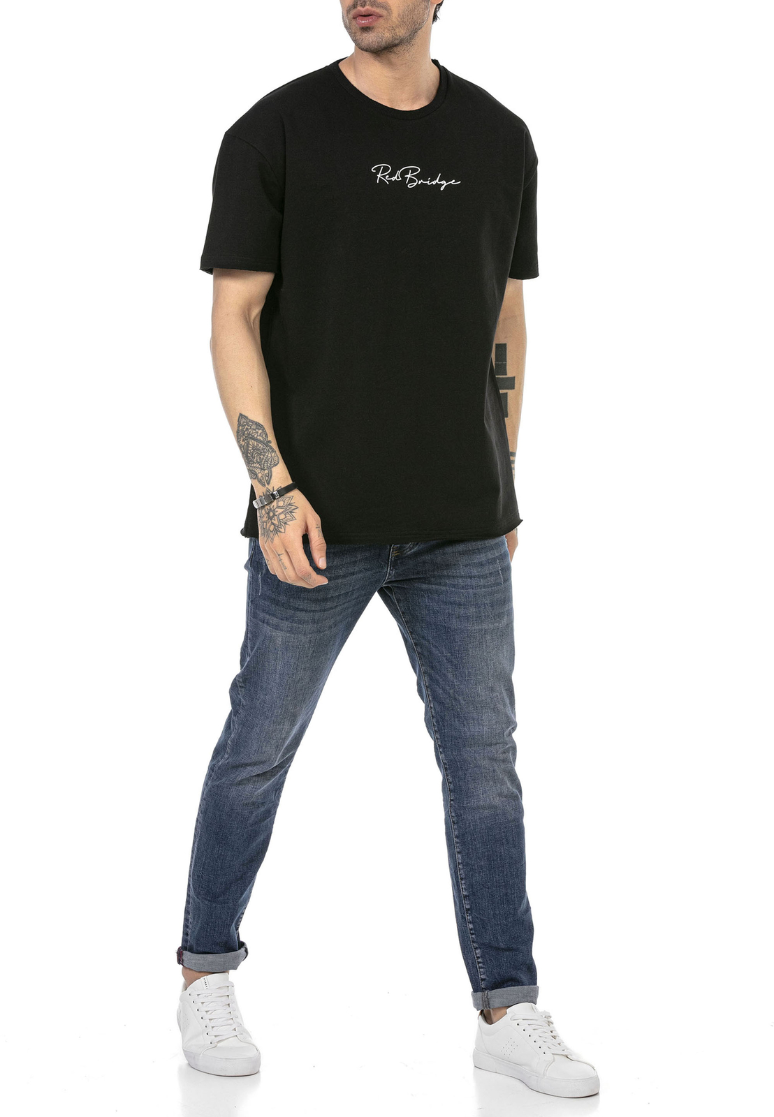 Redbridge Men's T-Shirt Oversized Wide Cut Basic Signature Front Logo gallery