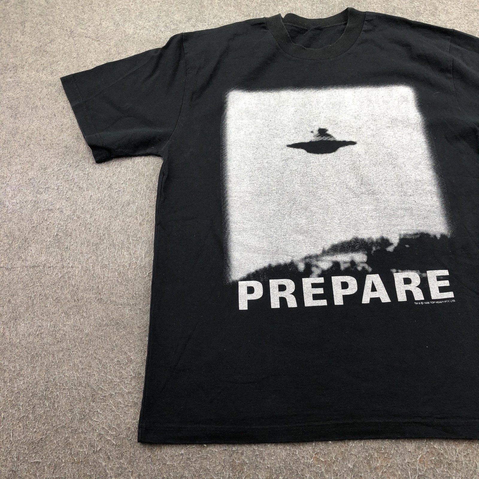 Vintage Prepare UFO Shirt Mens XL Black Alien Graphic Tee Top Heavy 1996 90s gallery