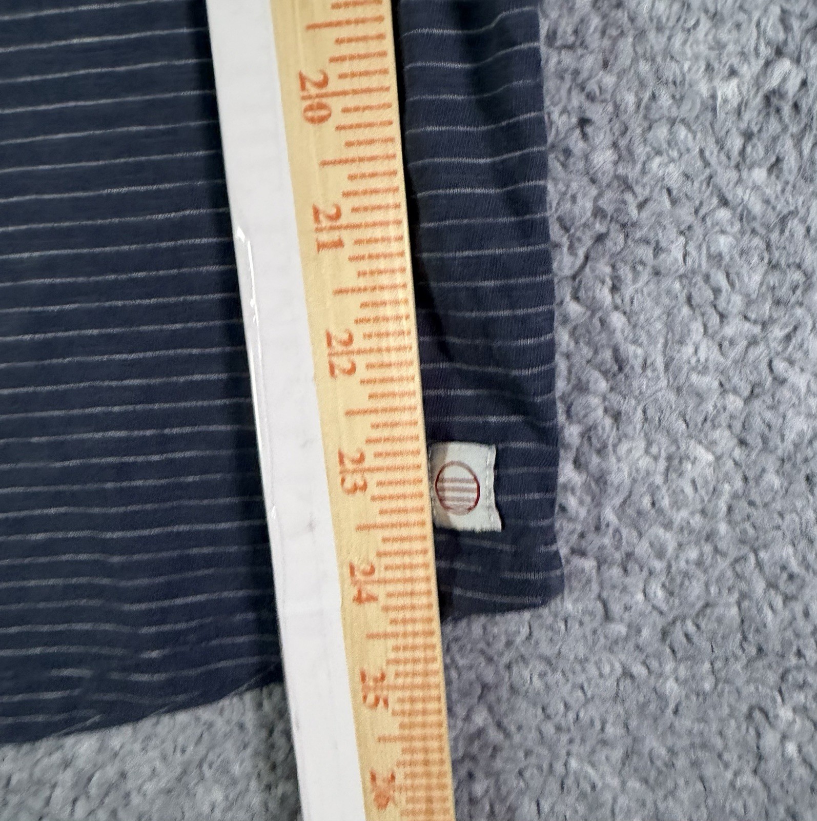 Marine Layer Men’s Small Tailored Crew Saddle Hem Stretch Blue Striped USA Made gallery