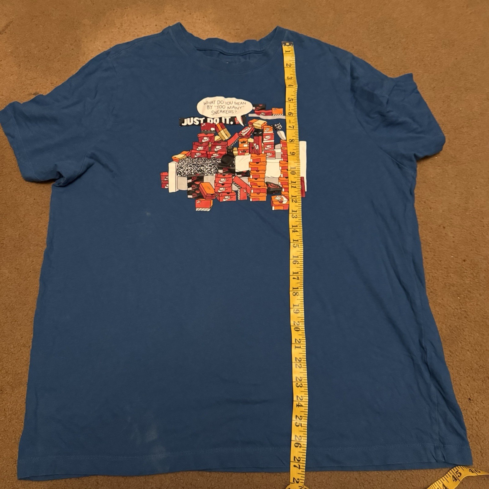 Nike The Nike Tee Men's XL Blue Sneakers Graphic Logo Crew Neck T-Shirt gallery