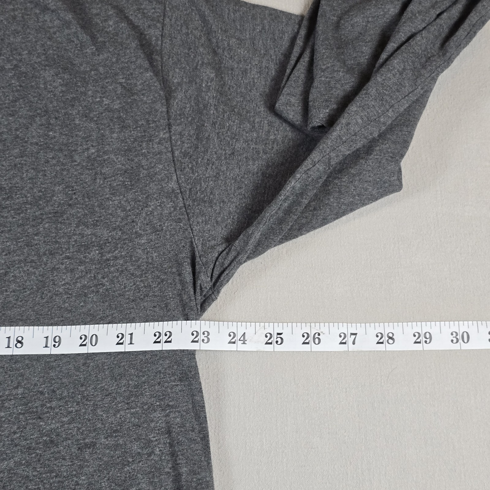 Mountain Hardwear Mens 2XL Gray Long Sleeve T Shirt Organic Cotton Crew Neck gallery