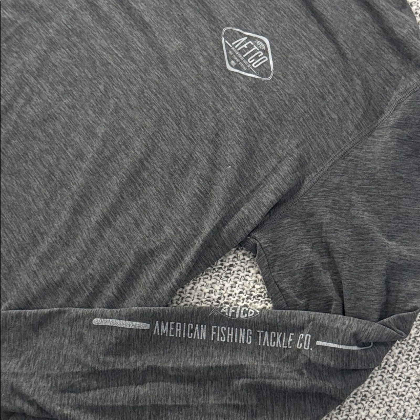 AFTCO Long Sleeve Performance Shirt – Gray – Size Small gallery