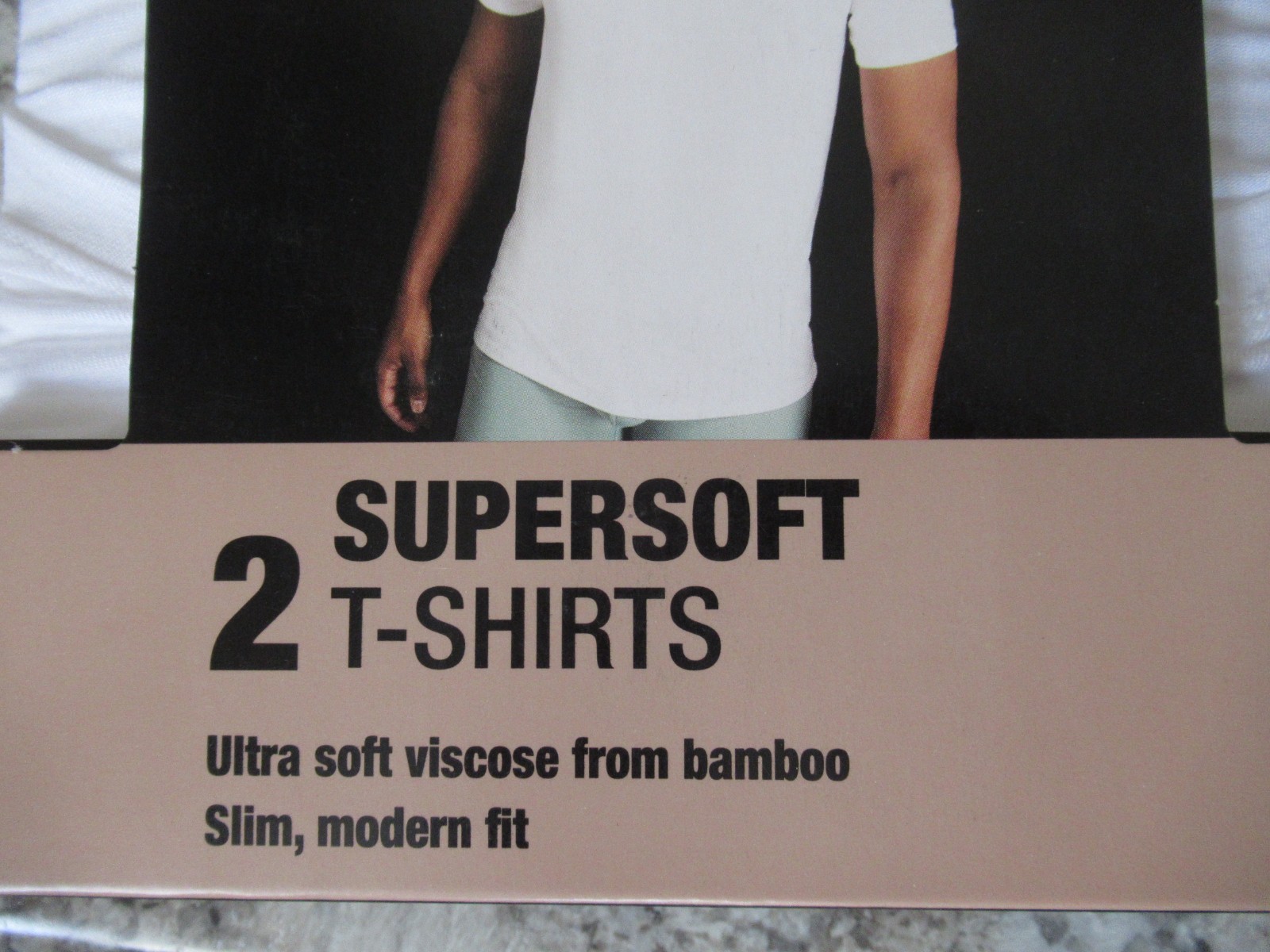 Hanes White T Shirts Sz Small Tagless 4 Total Softest Supersoft Slim Modern Fit gallery