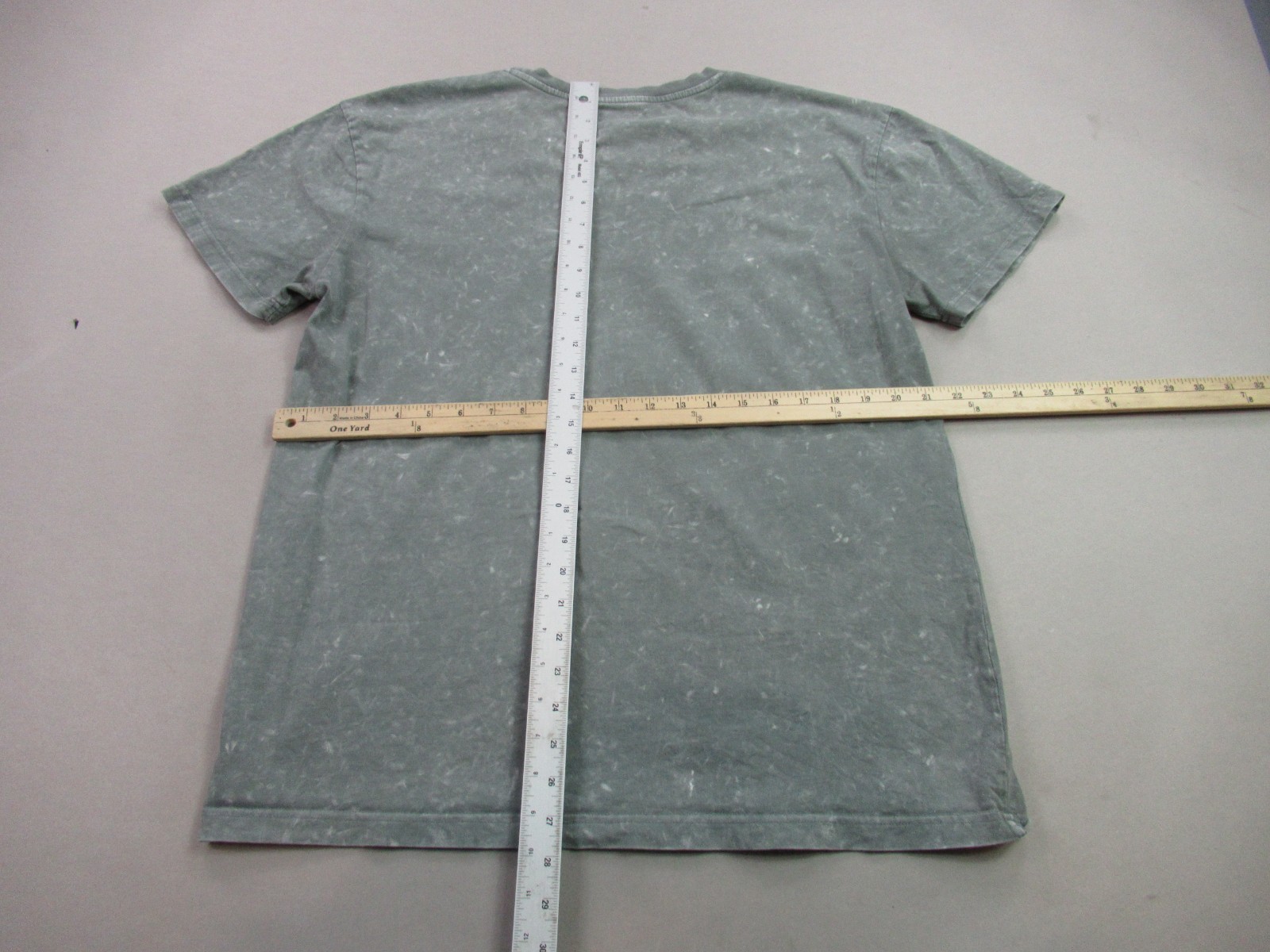 Shirt Mens Medium Short Sleeve Crew Neck Outdoors Lightweight Casual Gray gallery