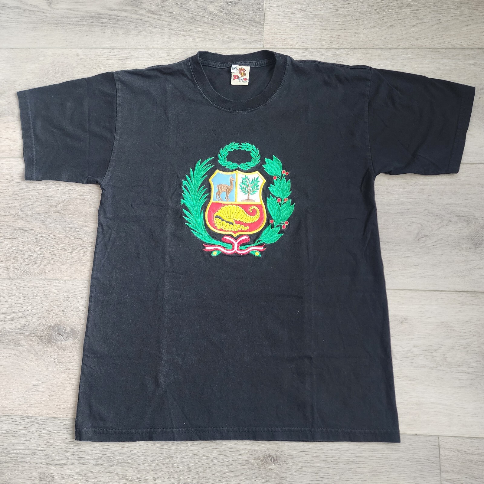 Peru of Mode Coat Of Arms Black Short Sleeve T Shirt Medium embroidery gallery