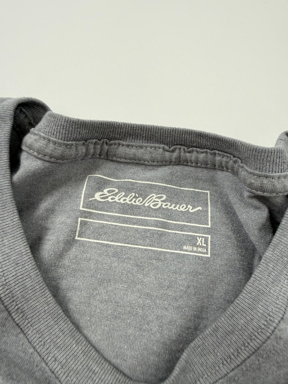 Eddie Bauer Shirt Mens XL Gray Solid Tagless Cotton Blend Tee Crewneck gallery