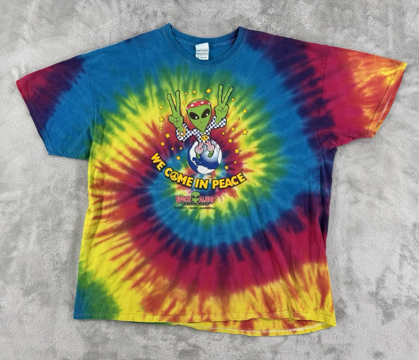 Hippie Shirt Mens 2XL 60s 70s Peace Space Aliens Bar And Grill Colorful Bohemian gallery