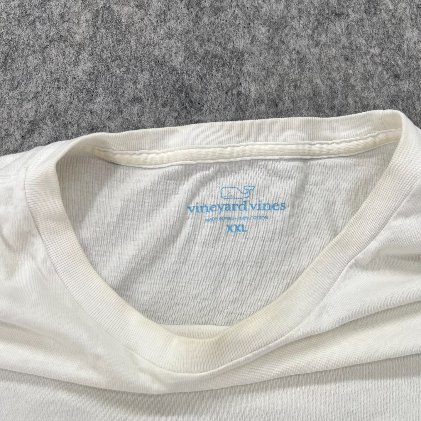 0cean Reef Club Vineyard Vines Mens XXL White Pocket T Shirt Dog Lot Of 2 gallery