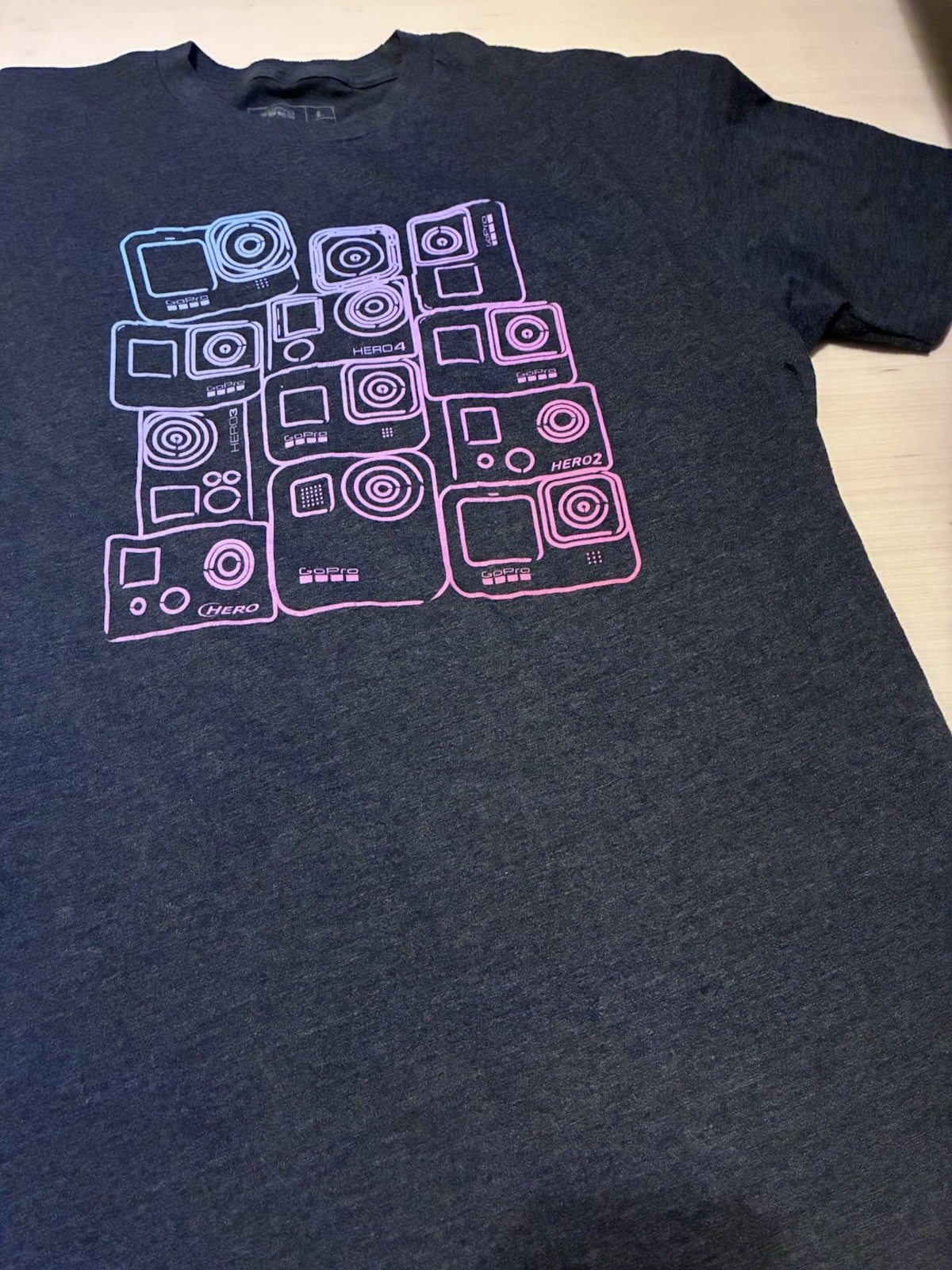 GoPro Men's Graphic Camera Logo T-Shirt Large Dark Gray Short Sleeve gallery