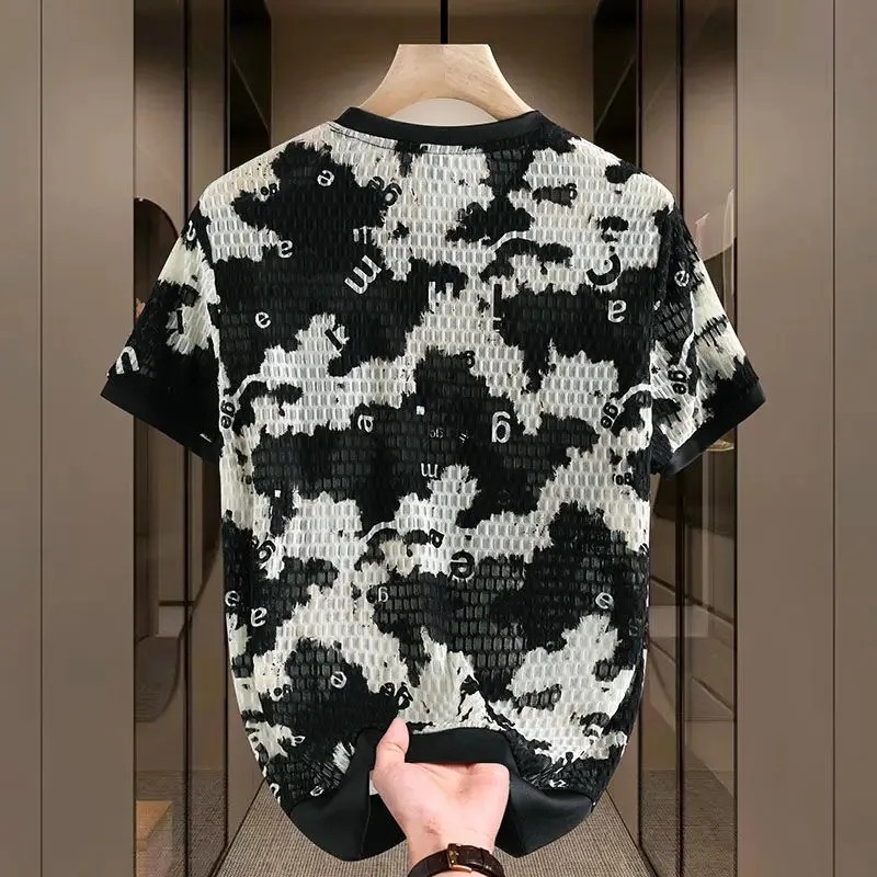 Men's Textured Contrast Print T-Shirt Slim Fit Short Sleeve Streetwear Top gallery