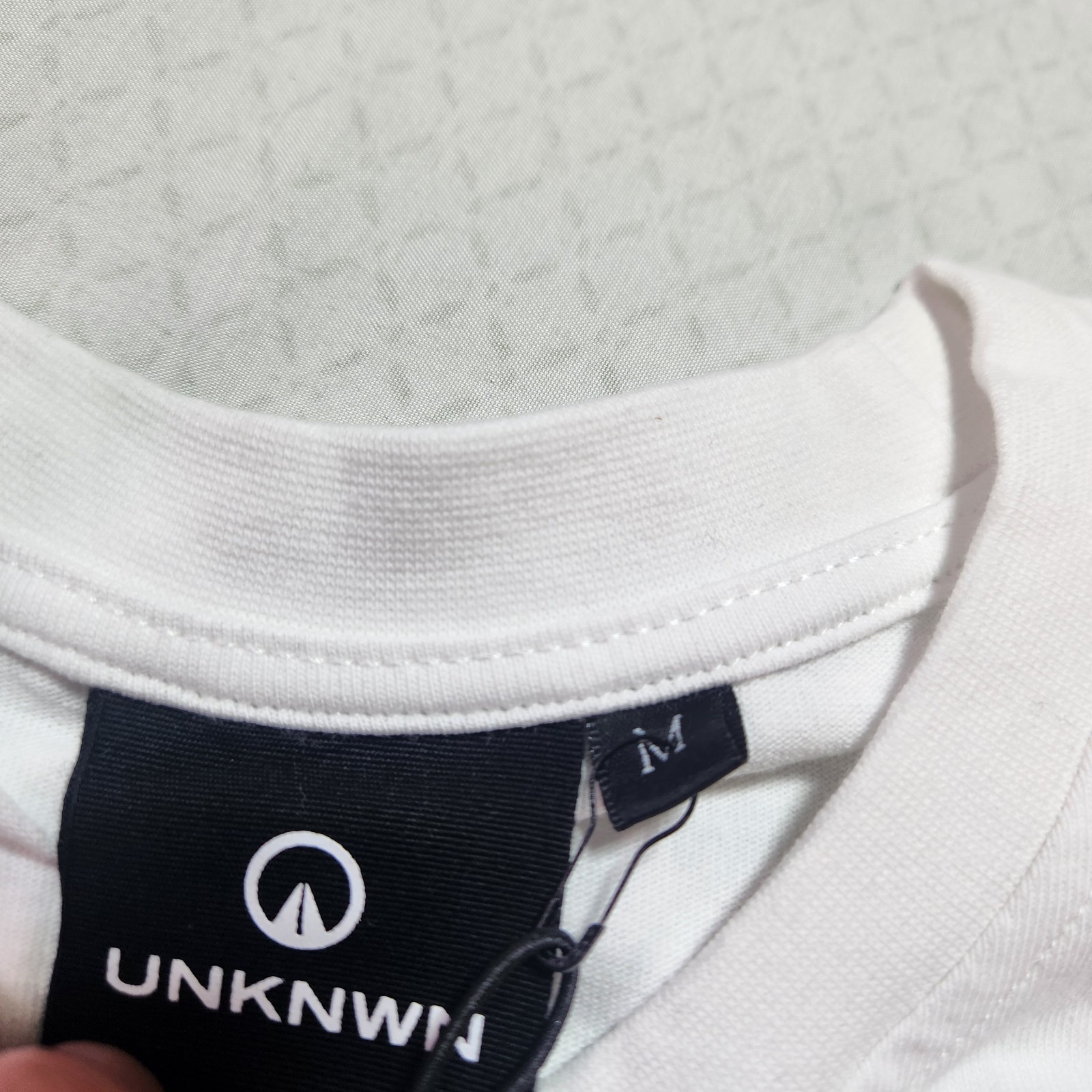 UNKNWN Lebron Miami Basketball Court T-Shirt White Men’s Size M Streetwear NWT gallery