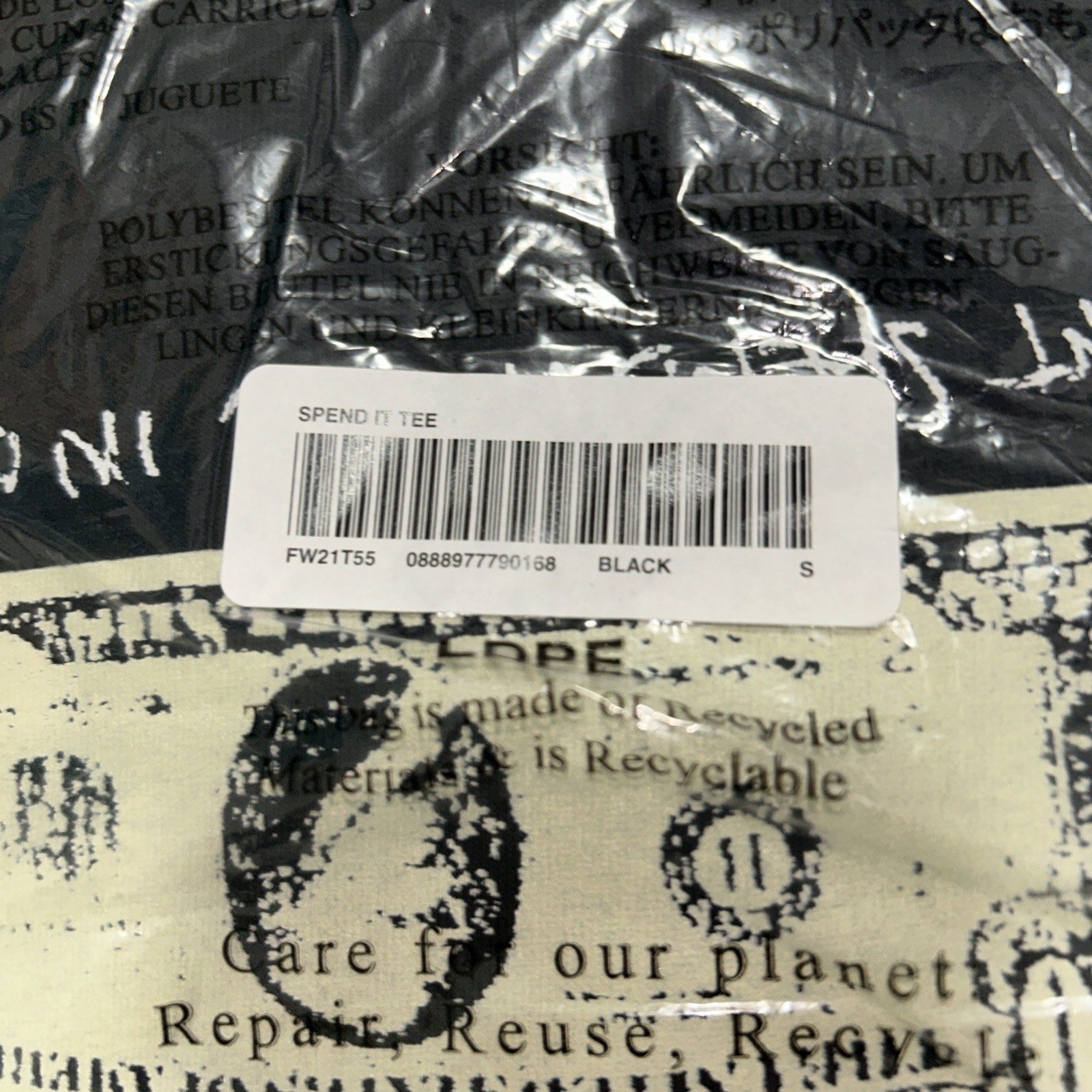 Supreme Christmas Tee 2021 “Dont Spend It All In One Place” Size S Black gallery