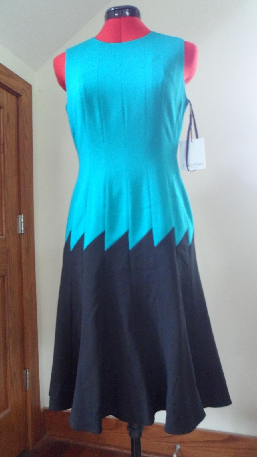 Calvin Klein dress evergreen and black , Style  cd4x18r7, Size 4 New