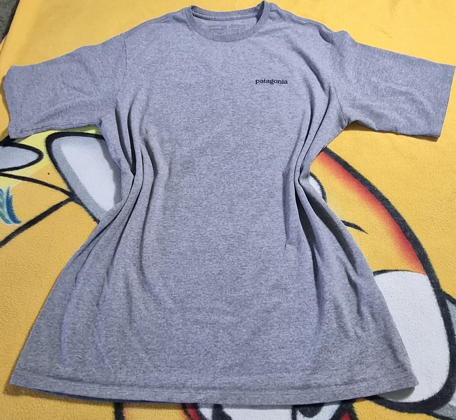 Patagonia Logo Gray Men’s M Cotton Blend Knit Crew Neck Short Sleeve T-Shirt gallery