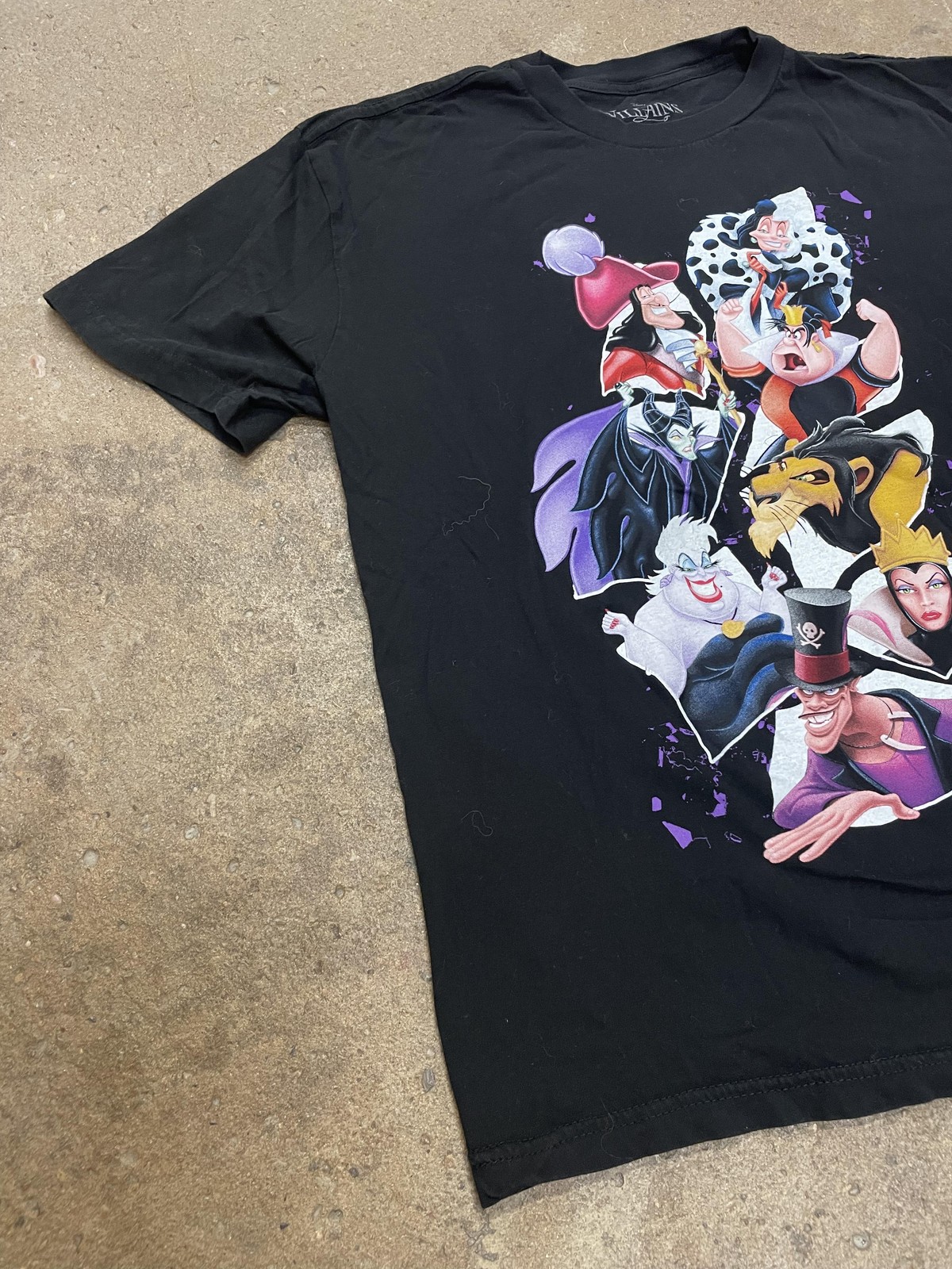 Disney T-Shirt Mens Large Black Short Sleeve Villains Graphic Crew Neck Tee gallery