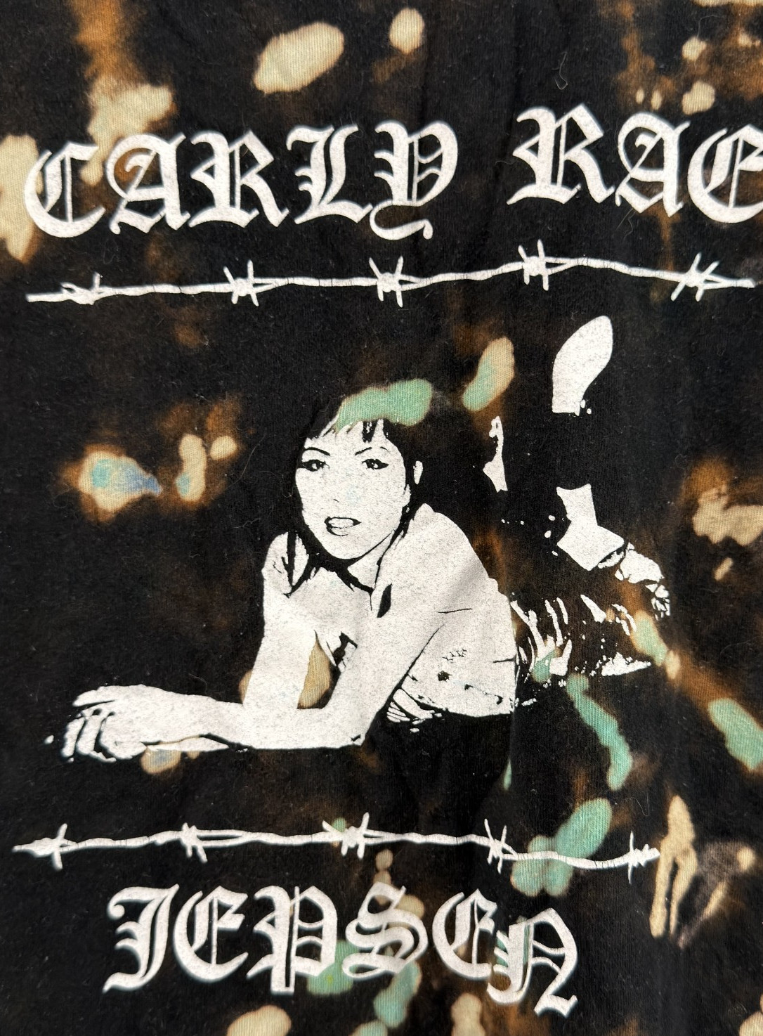 Carly Rae Jepsen Shirt Short Sleeve Black Graphic Pattern and Design-NO SIZE TAG gallery
