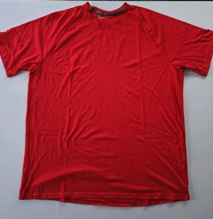 Under Armour Men’s 3XL Red Loose Fit Activewear Casual Tee Split Tail-EUC